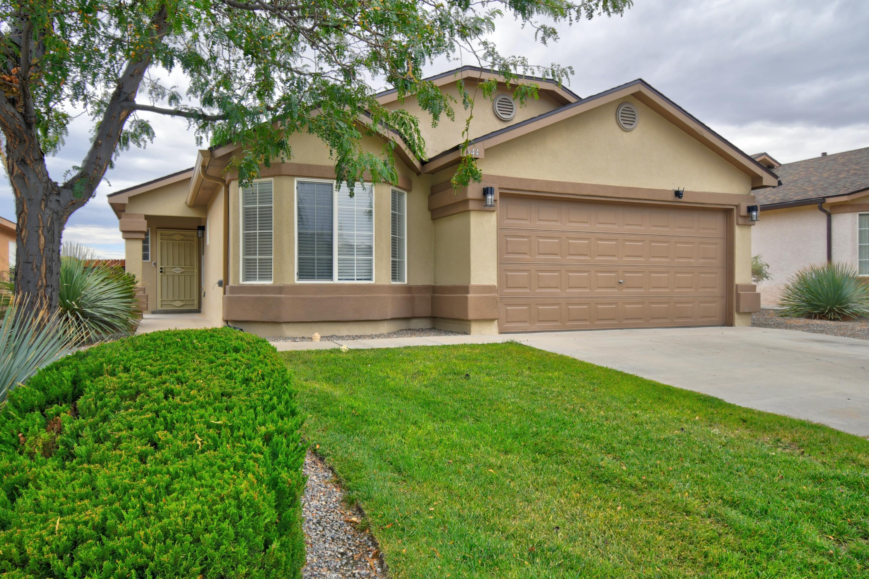 644 Peaceful Meadows Drive NE, Rio Rancho, NM 87144