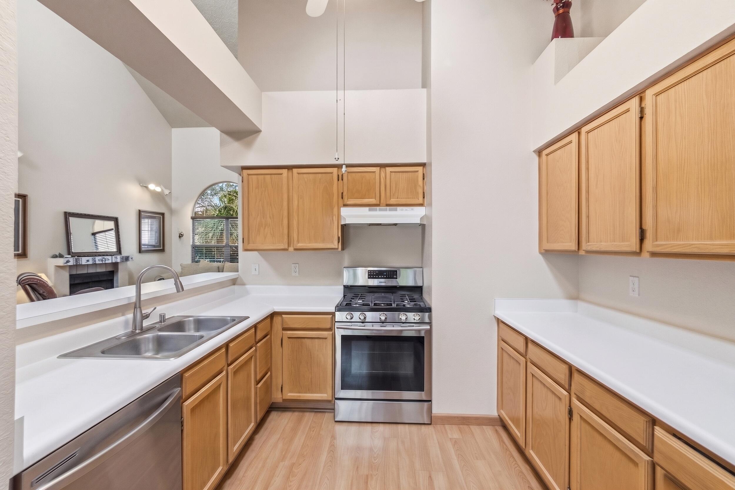 Photo 17 — 1519 Stoneway Drive NW