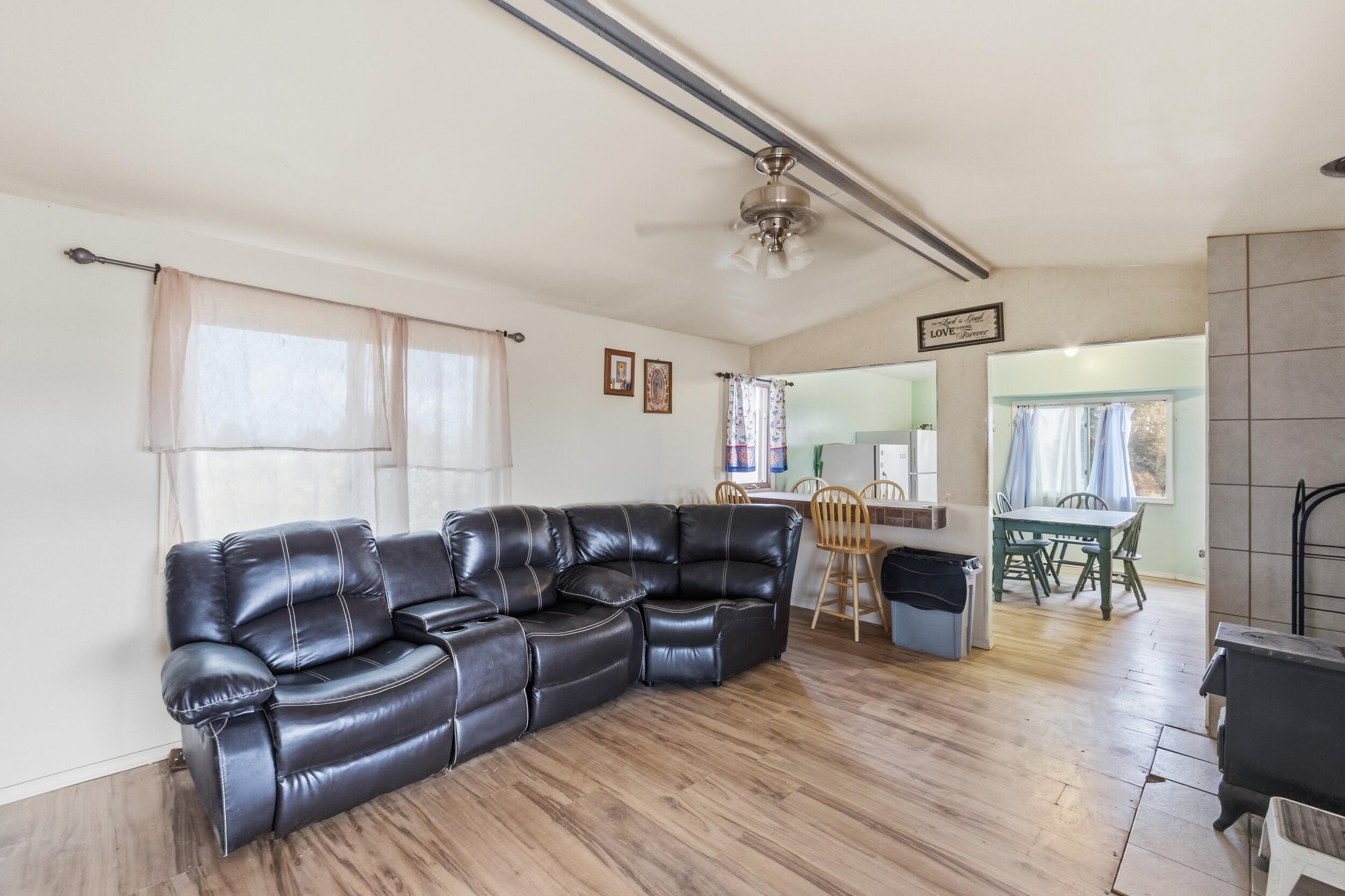 Photo 18 — 56 Capitan Street