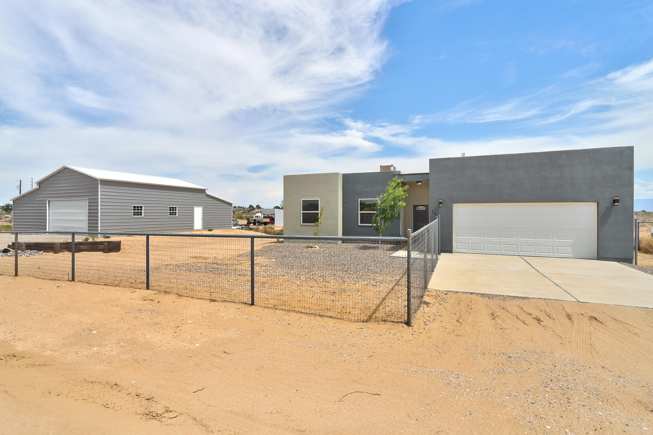Photo 16 — 890 Idalia Road SW
