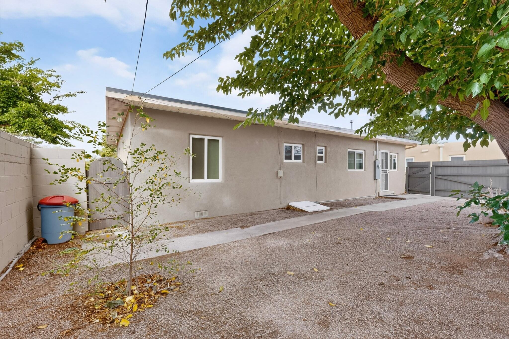 Photo 15 — 1208 Morningside Drive NE