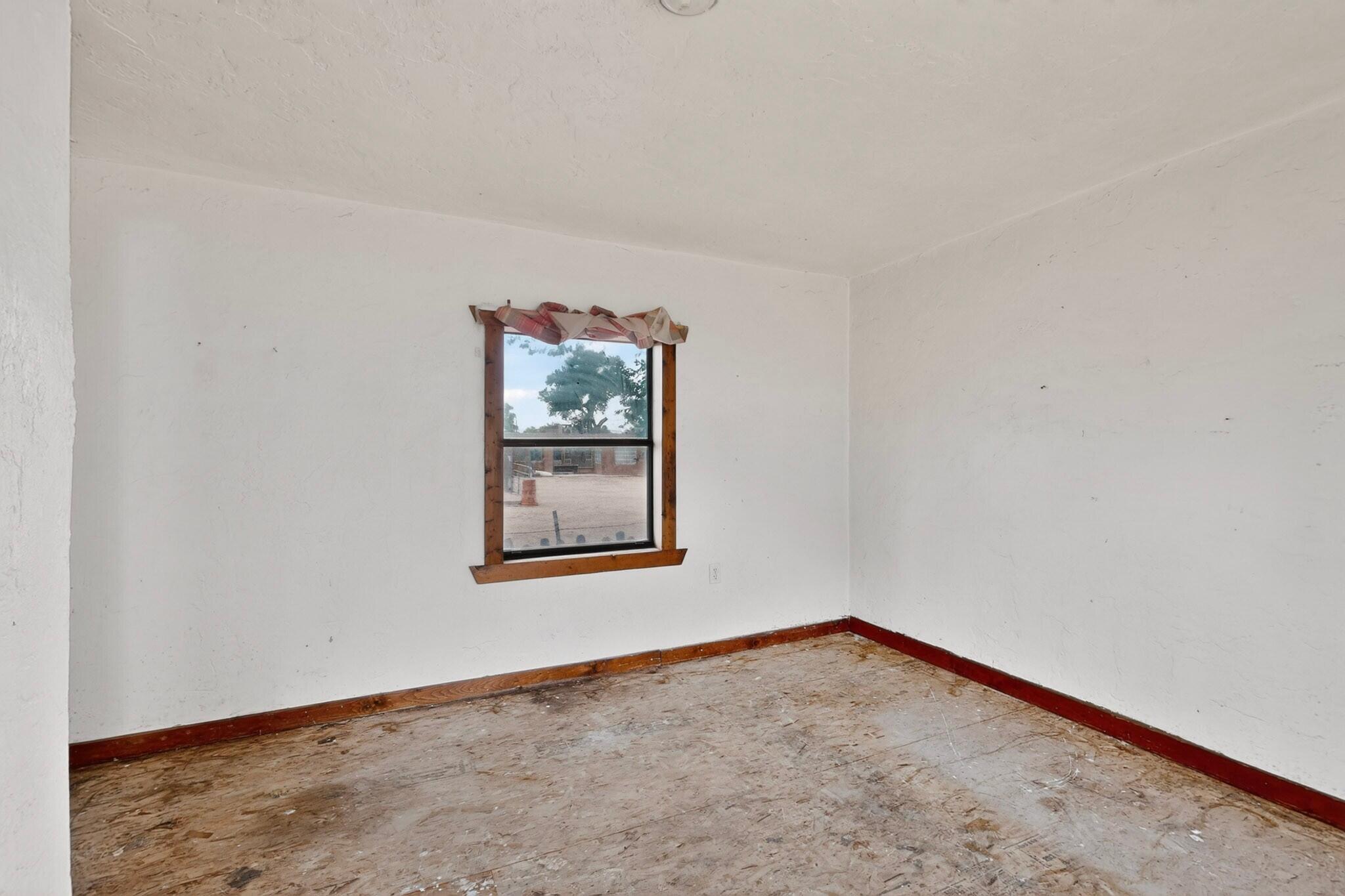 Photo 15 — 320-324 49th Street NW