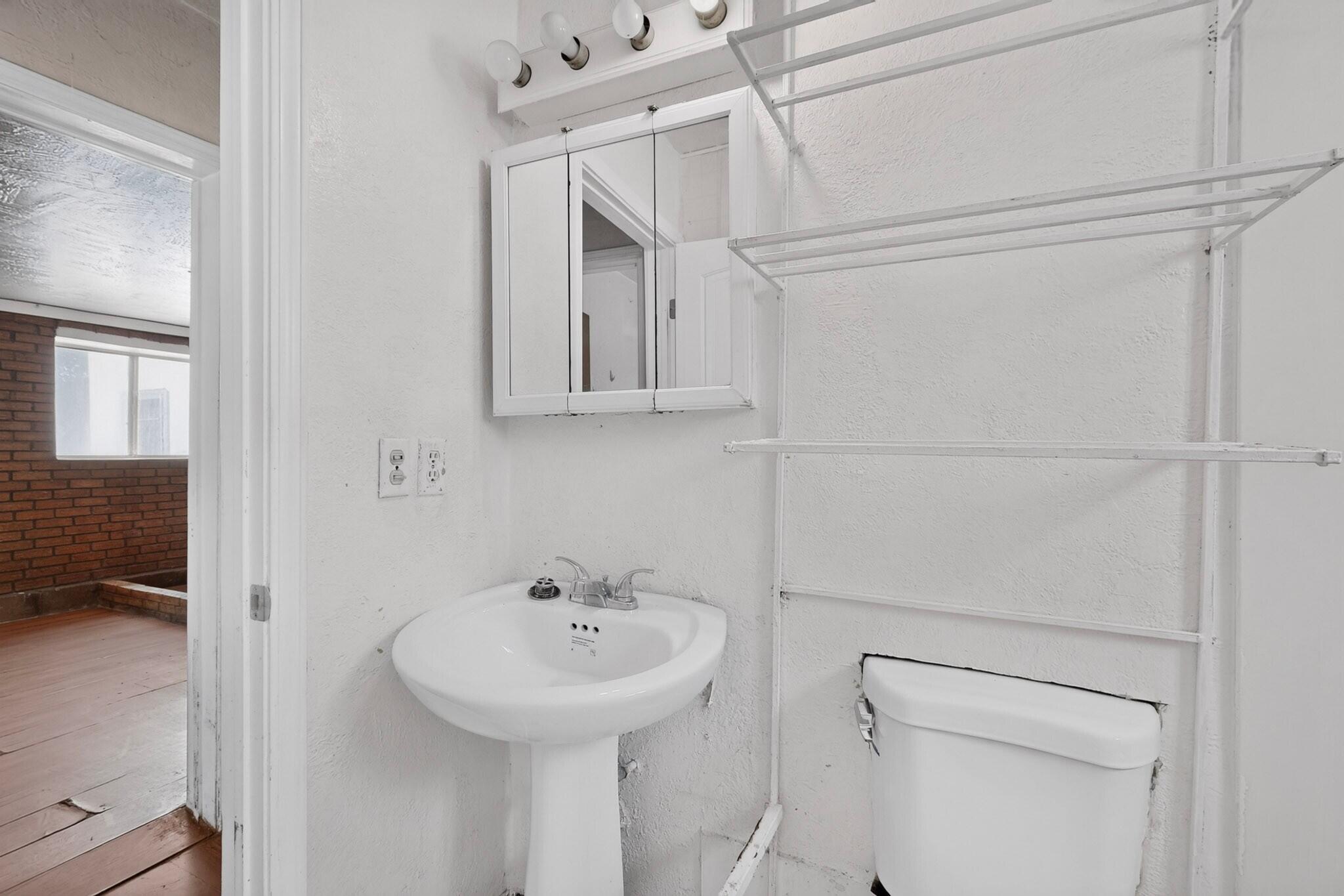 Photo 19 — 320-324 49th Street NW