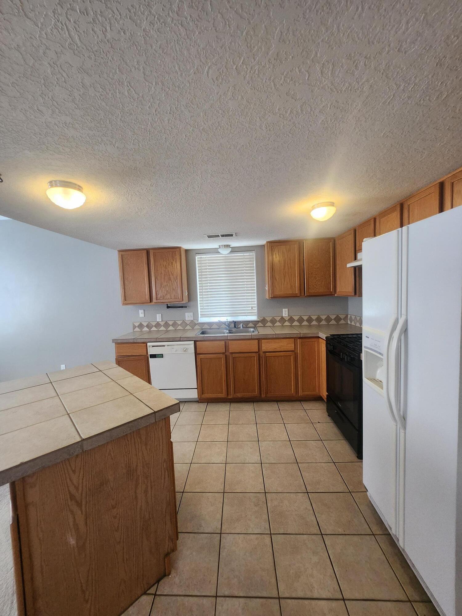 Photo 16 — 7320 Eagle View Avenue NE