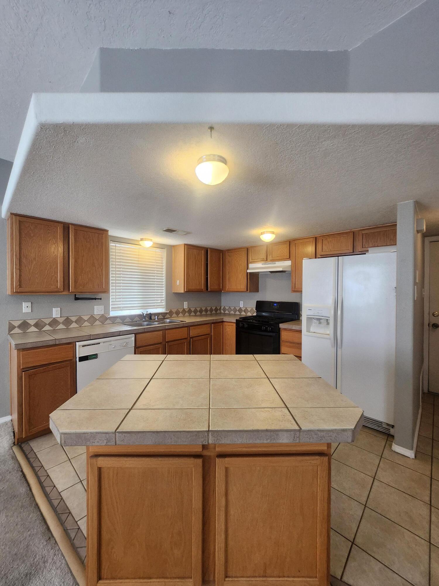 Photo 14 — 7320 Eagle View Avenue NE