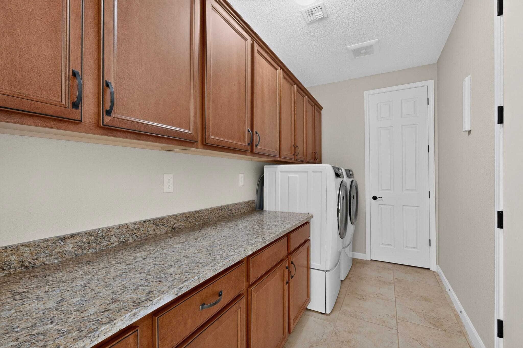 Photo 15 — 9208 Wind Caves Way NW