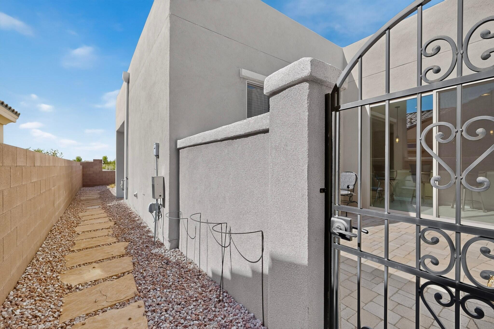 Photo 4 — 9208 Wind Caves Way NW