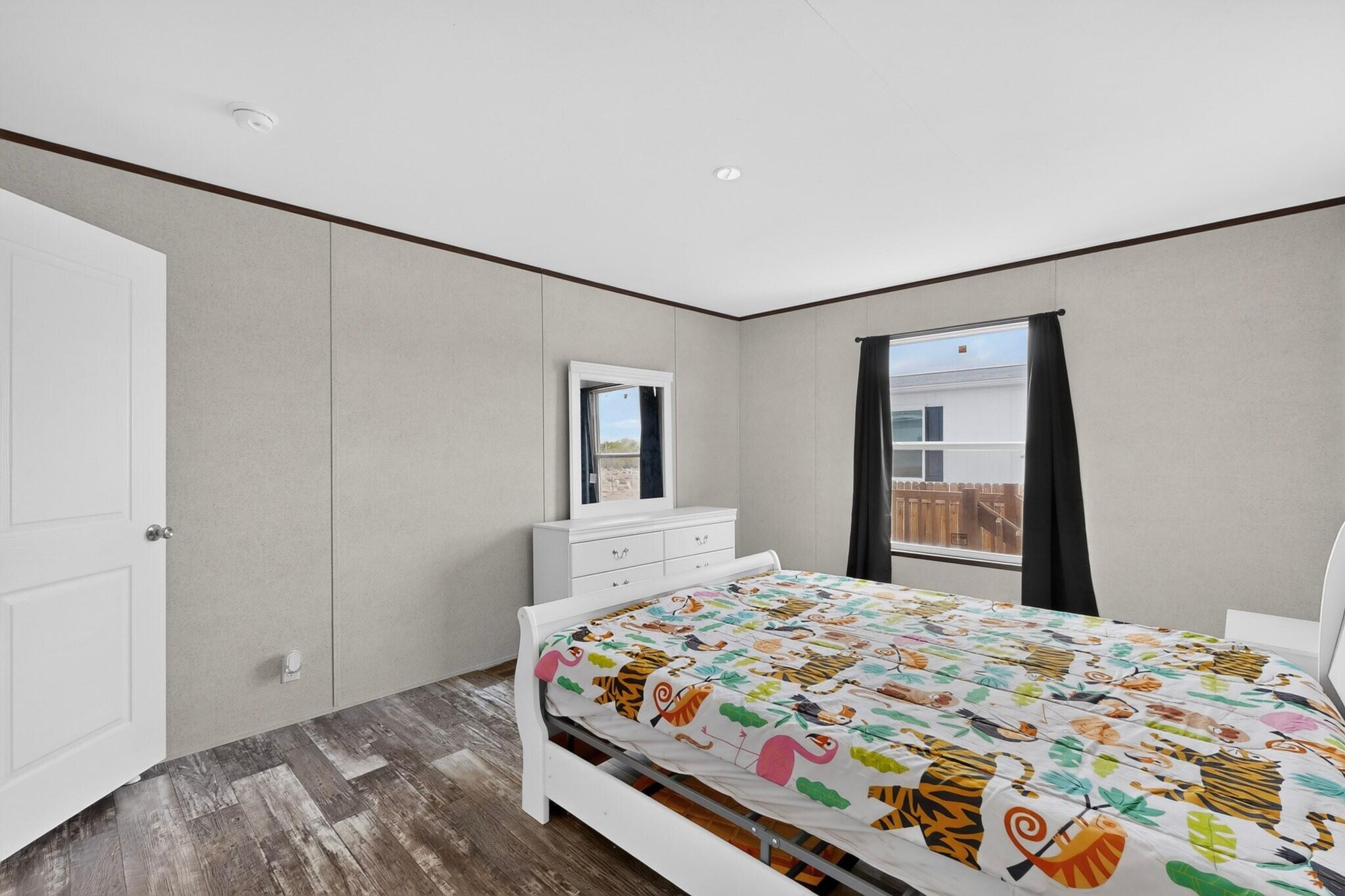 Photo 18 — 1117 W Delgado Avenue