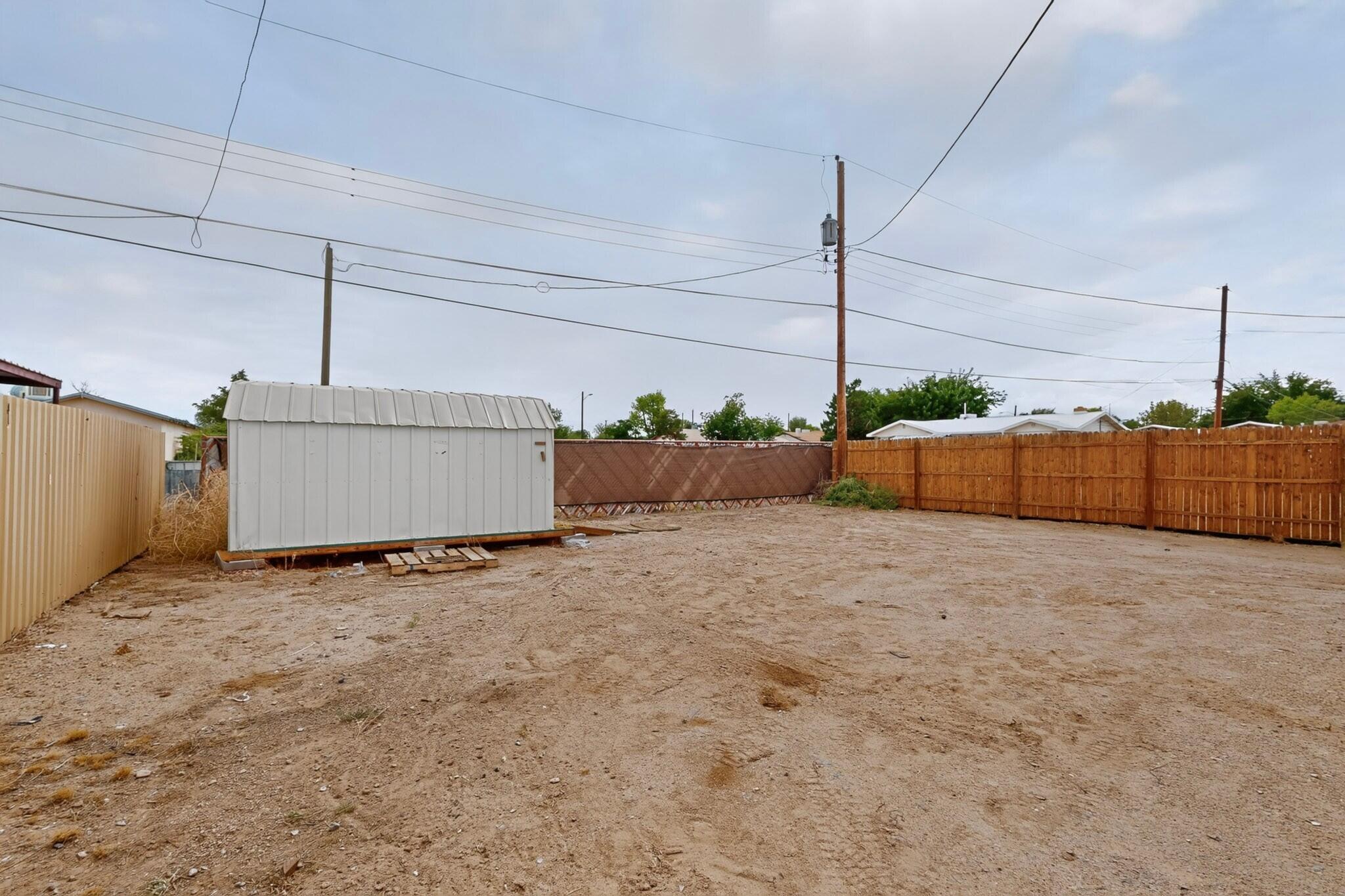 Photo 3 — 1117 W Delgado Avenue