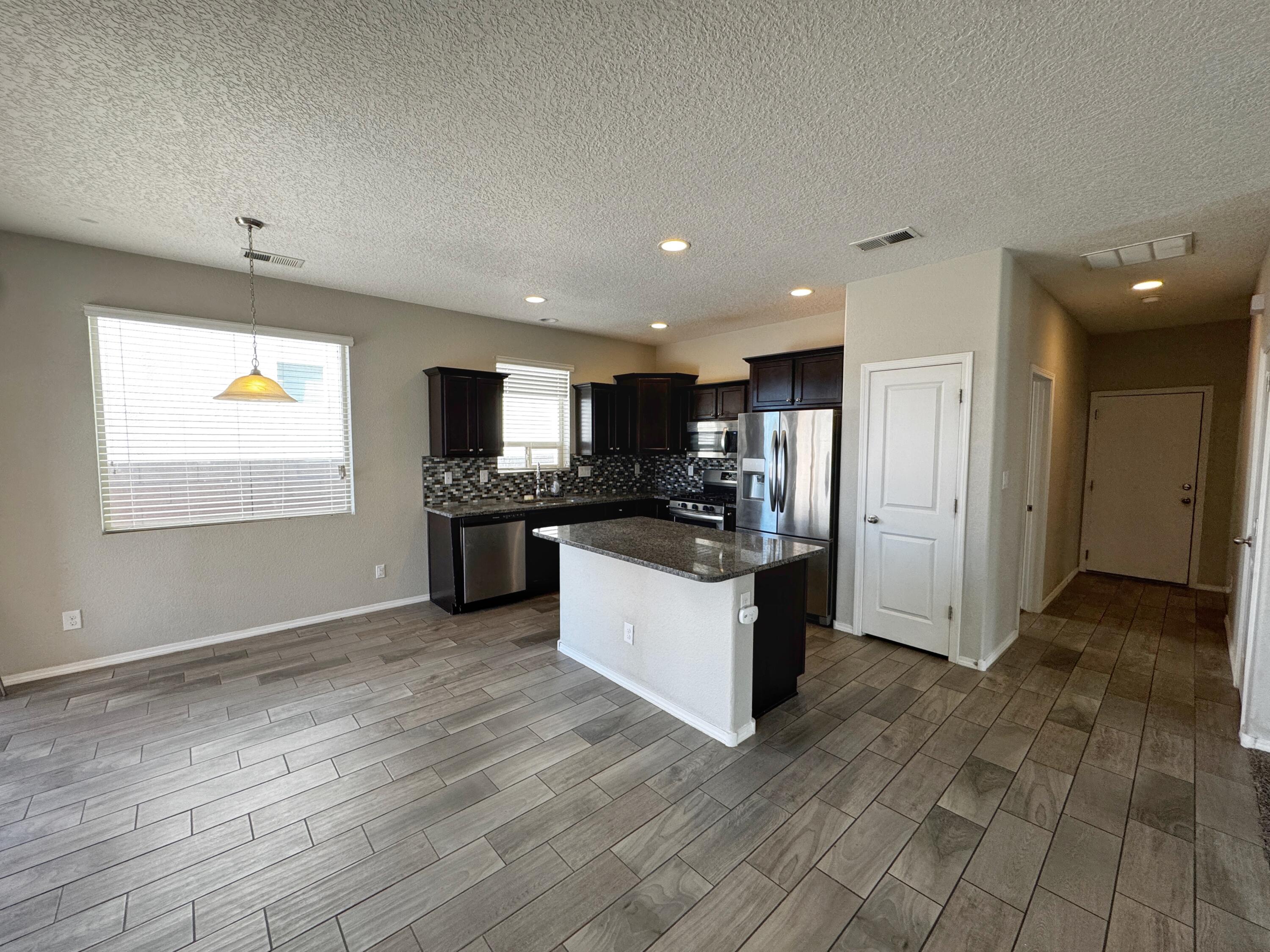 Photo 12 — 6732 Oro Valley Road NW