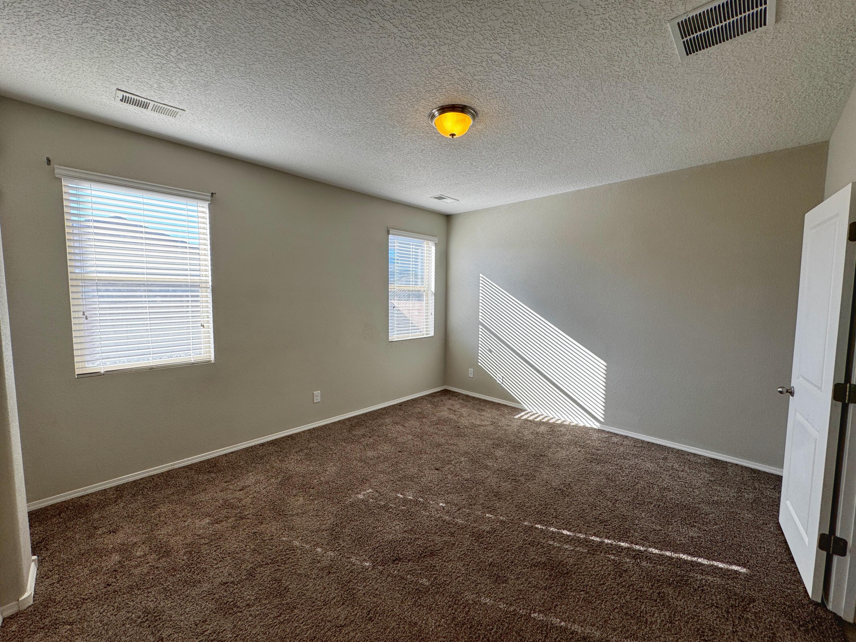 Photo 5 — 6732 Oro Valley Road NW
