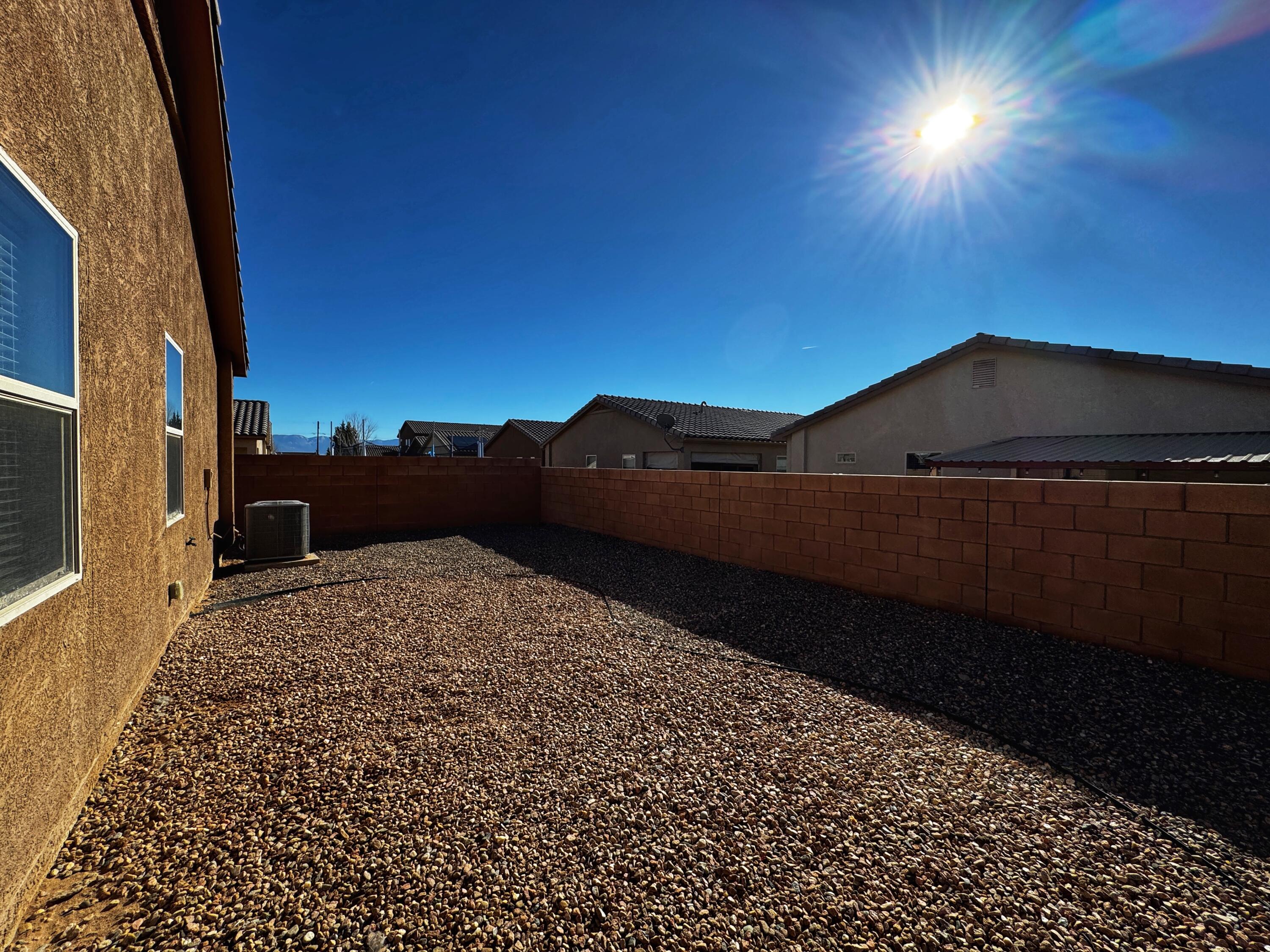 Photo 10 — 6732 Oro Valley Road NW