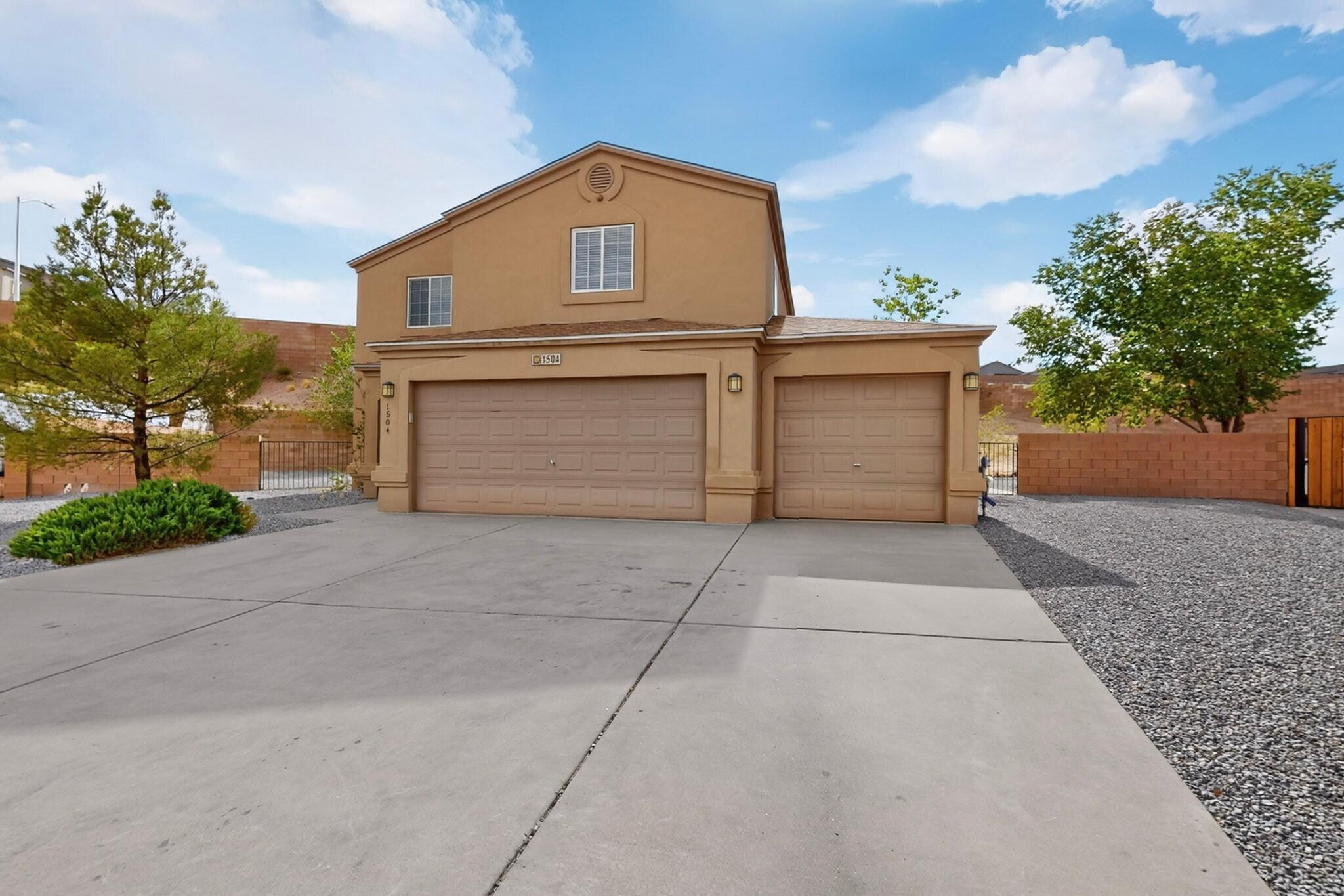Photo 2 — 1504 Sierra Norte Court NE