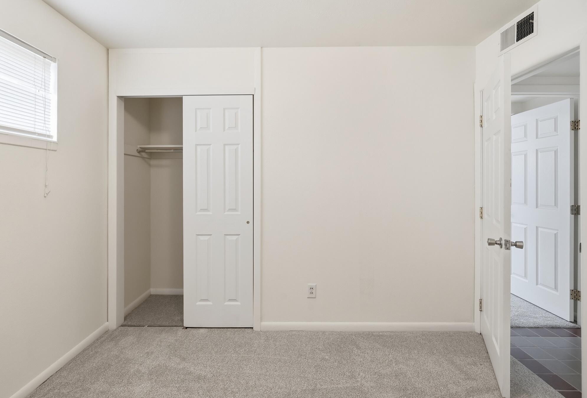 Photo 12 — 2612 Eubank Boulevard NE