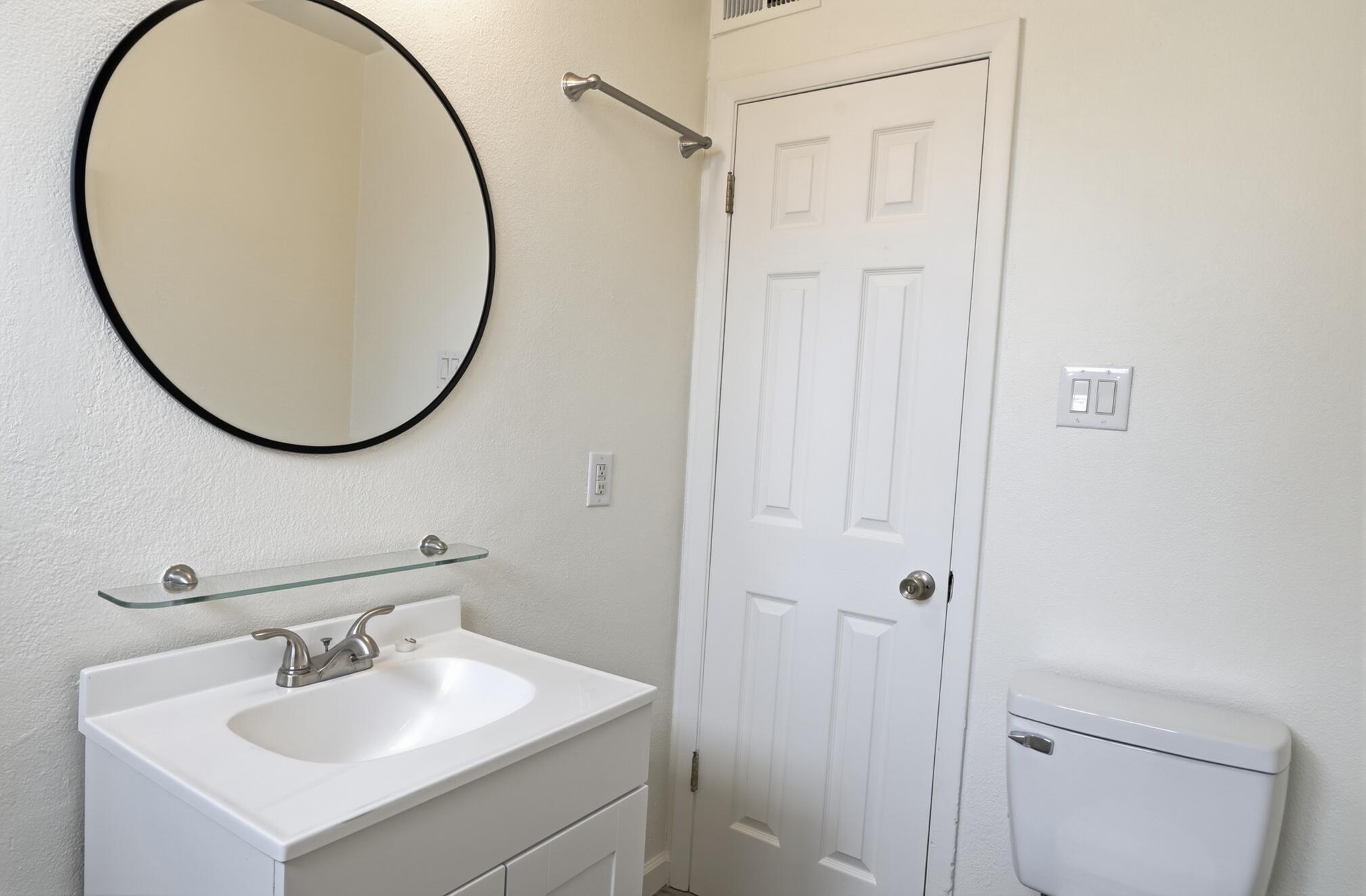 Photo 8 — 2612 Eubank Boulevard NE