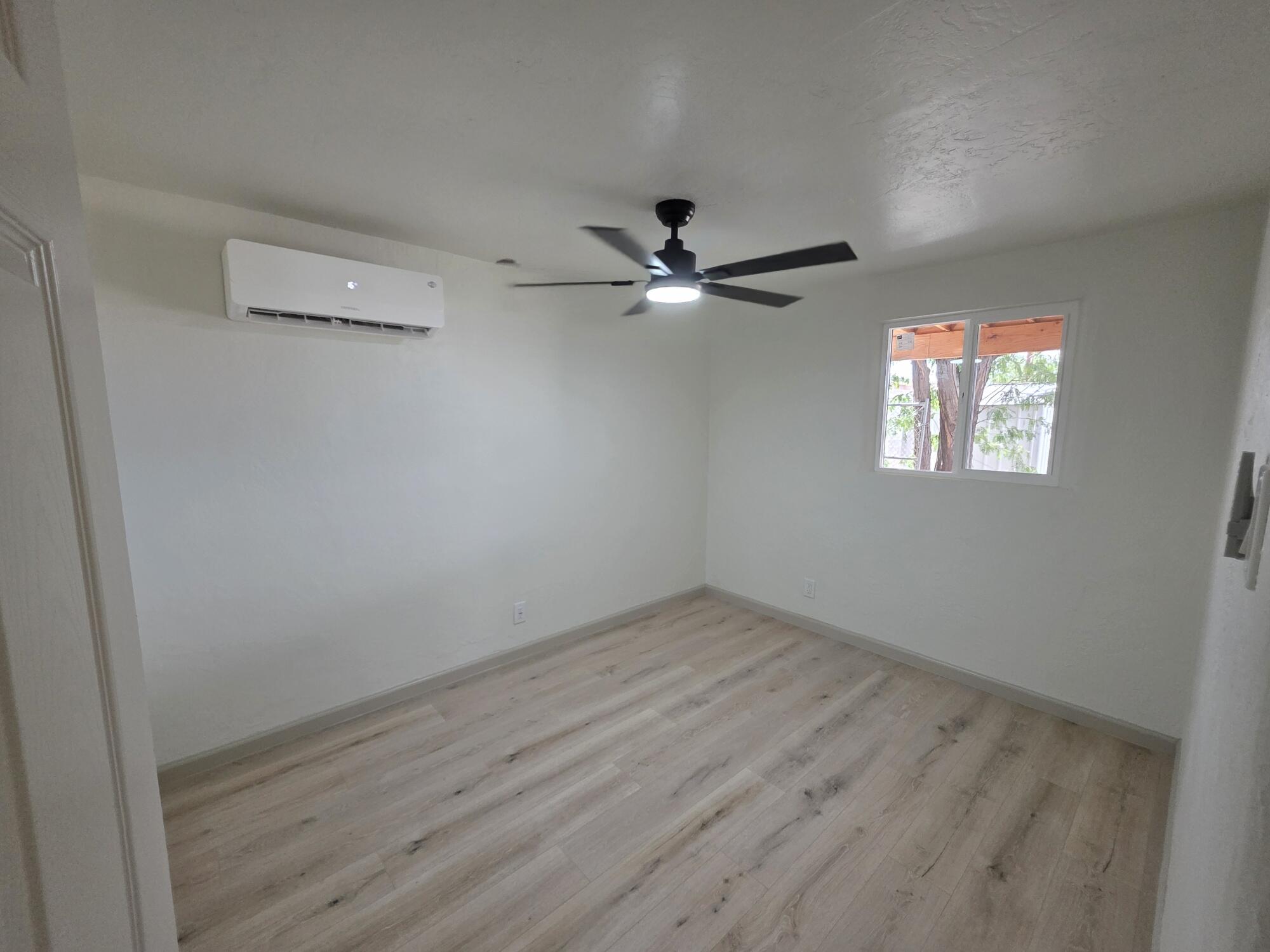 Photo 18 — 2827 Bel Air Drive NE