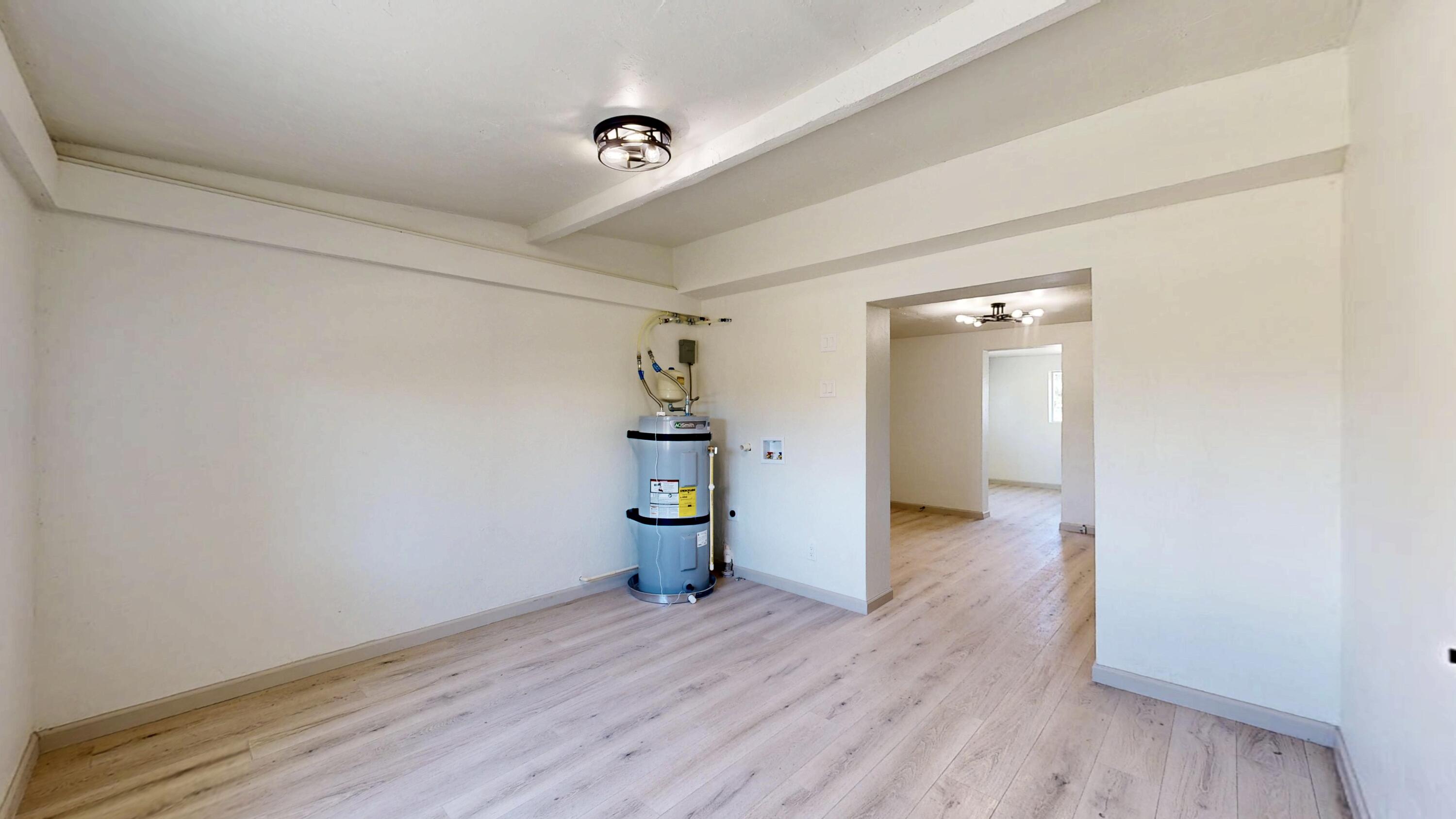 Photo 10 — 2827 Bel Air Drive NE