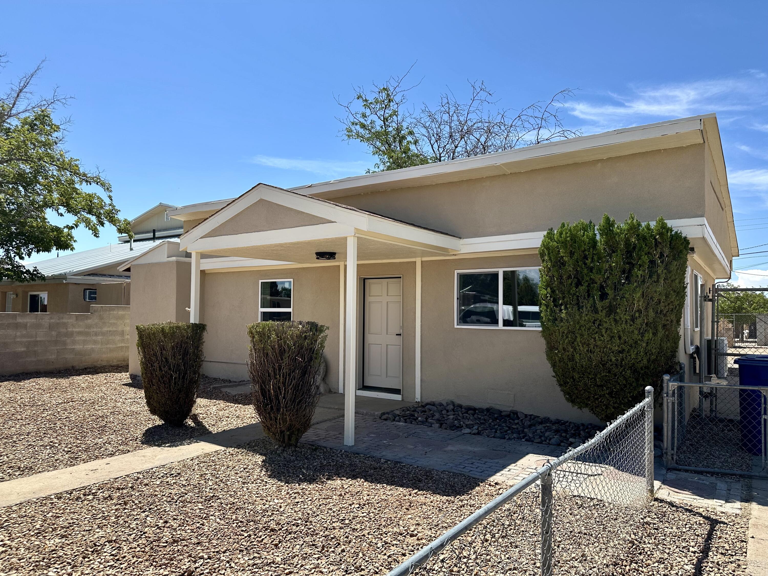 Photo 6 — 2827 Bel Air Drive NE