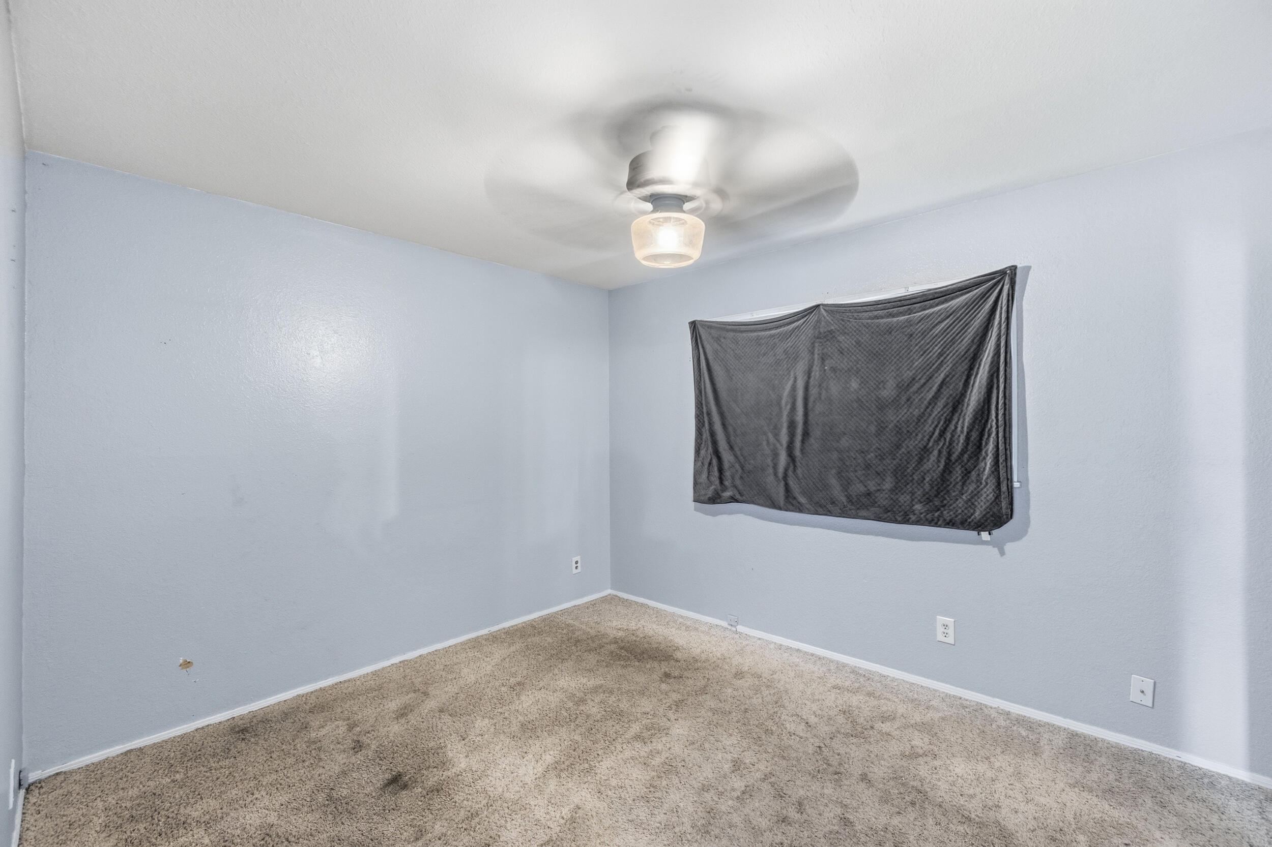 Photo 13 — 308 Espejo Street NE