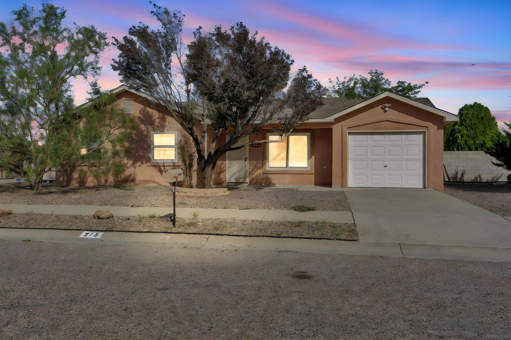 Photo 3 — 215 Loma Verde Drive