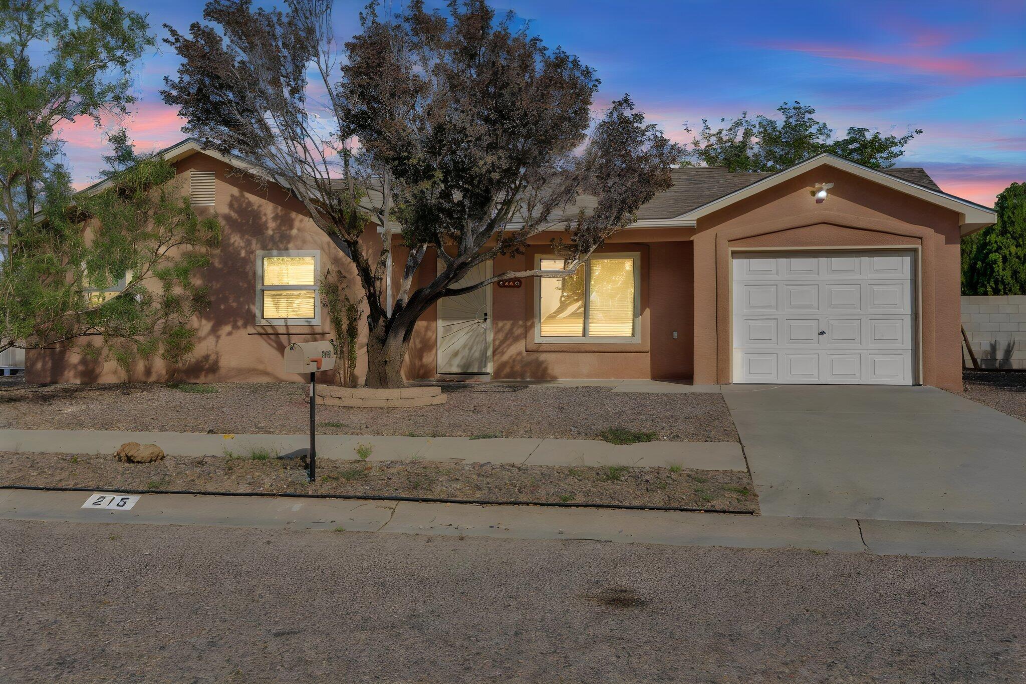 Photo 2 — 215 Loma Verde Drive