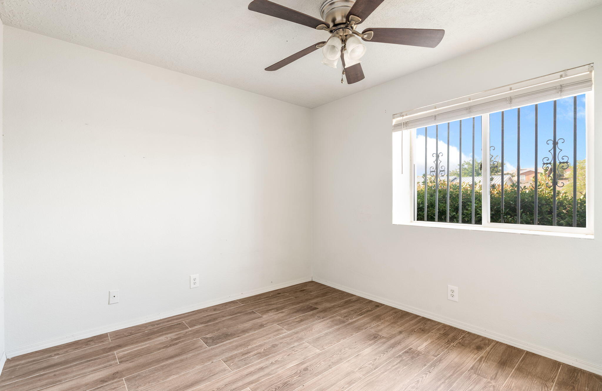 Photo 17 — 4538 Zirconia Drive NE