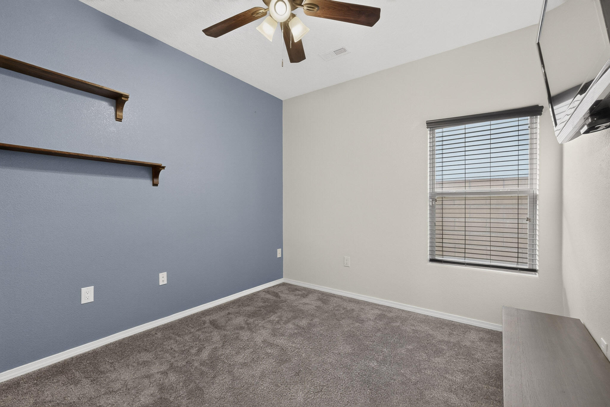 Photo 16 — 6008 Mafraq Avenue NW