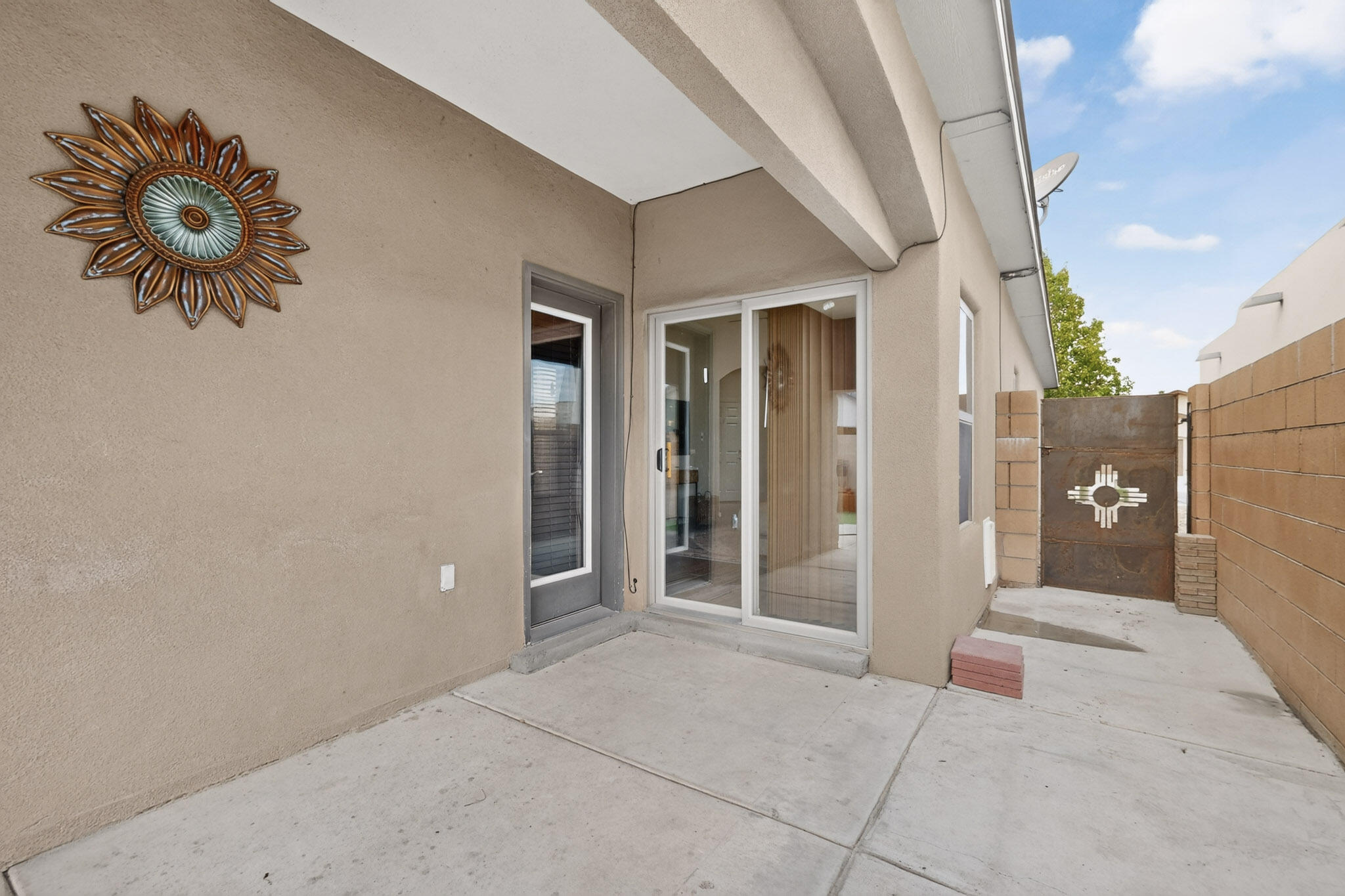 Photo 8 — 6008 Mafraq Avenue NW