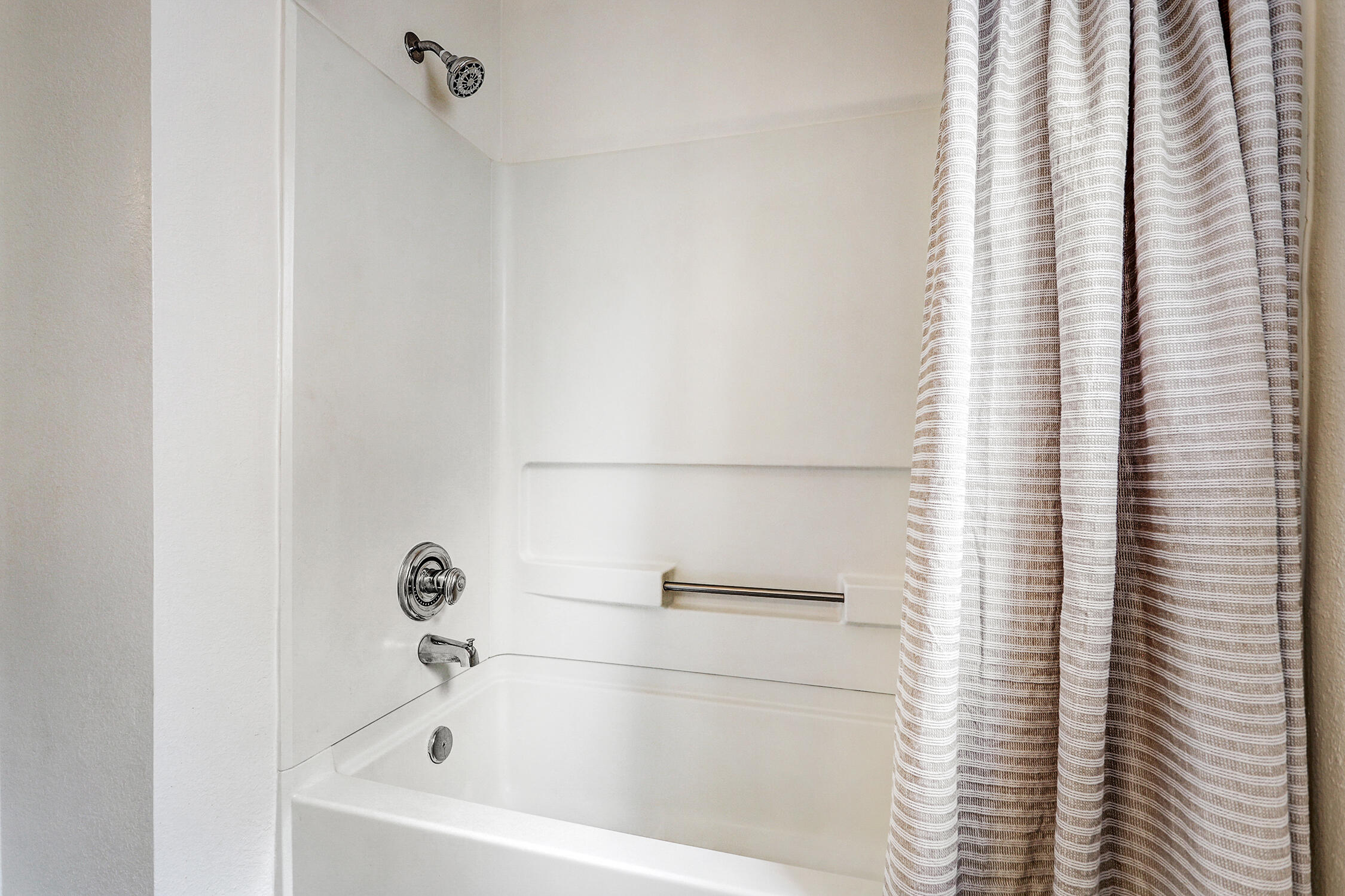 Photo 10 — 5787 Pinon Grande Road NW