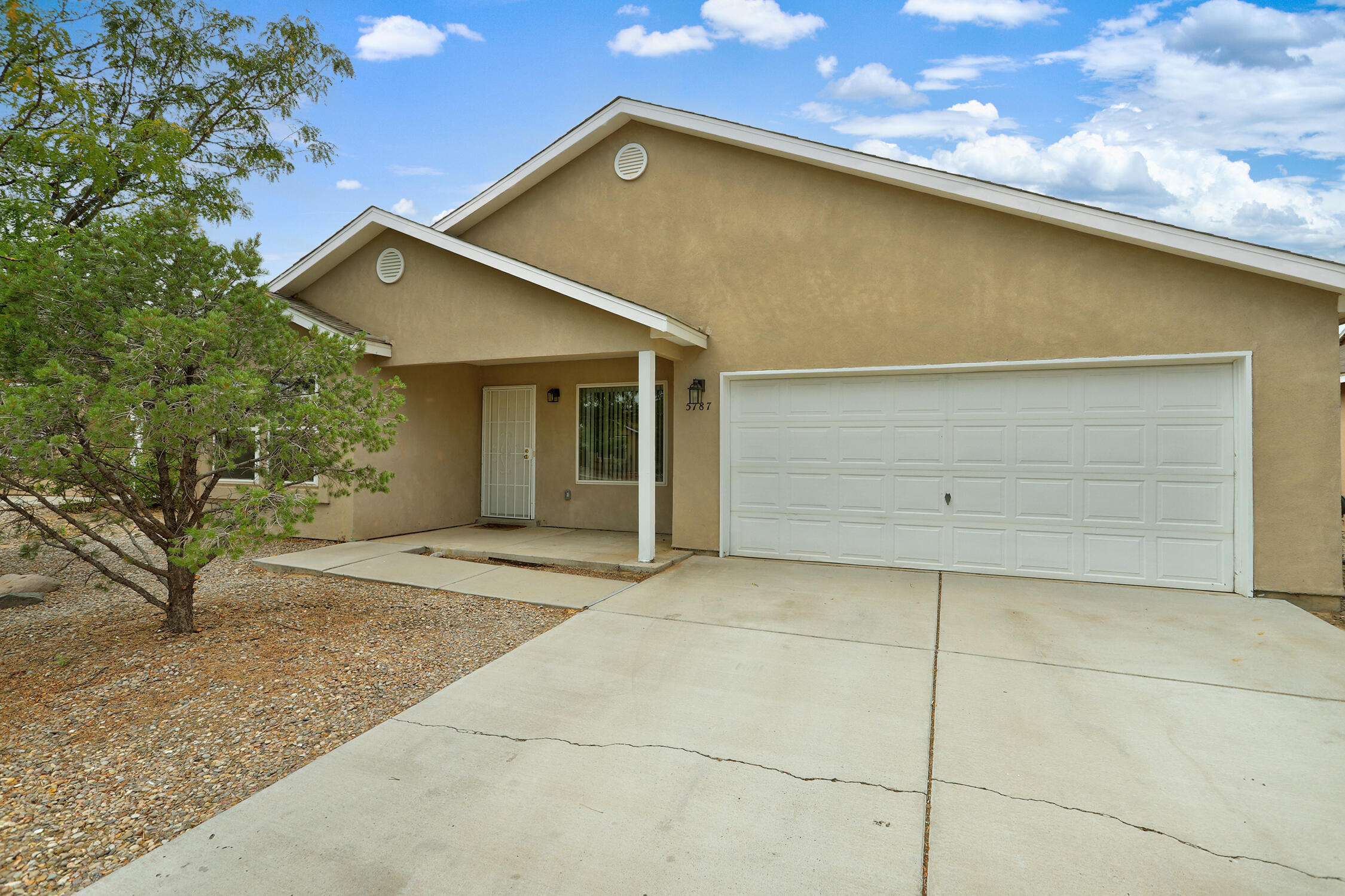 Photo 3 — 5787 Pinon Grande Road NW