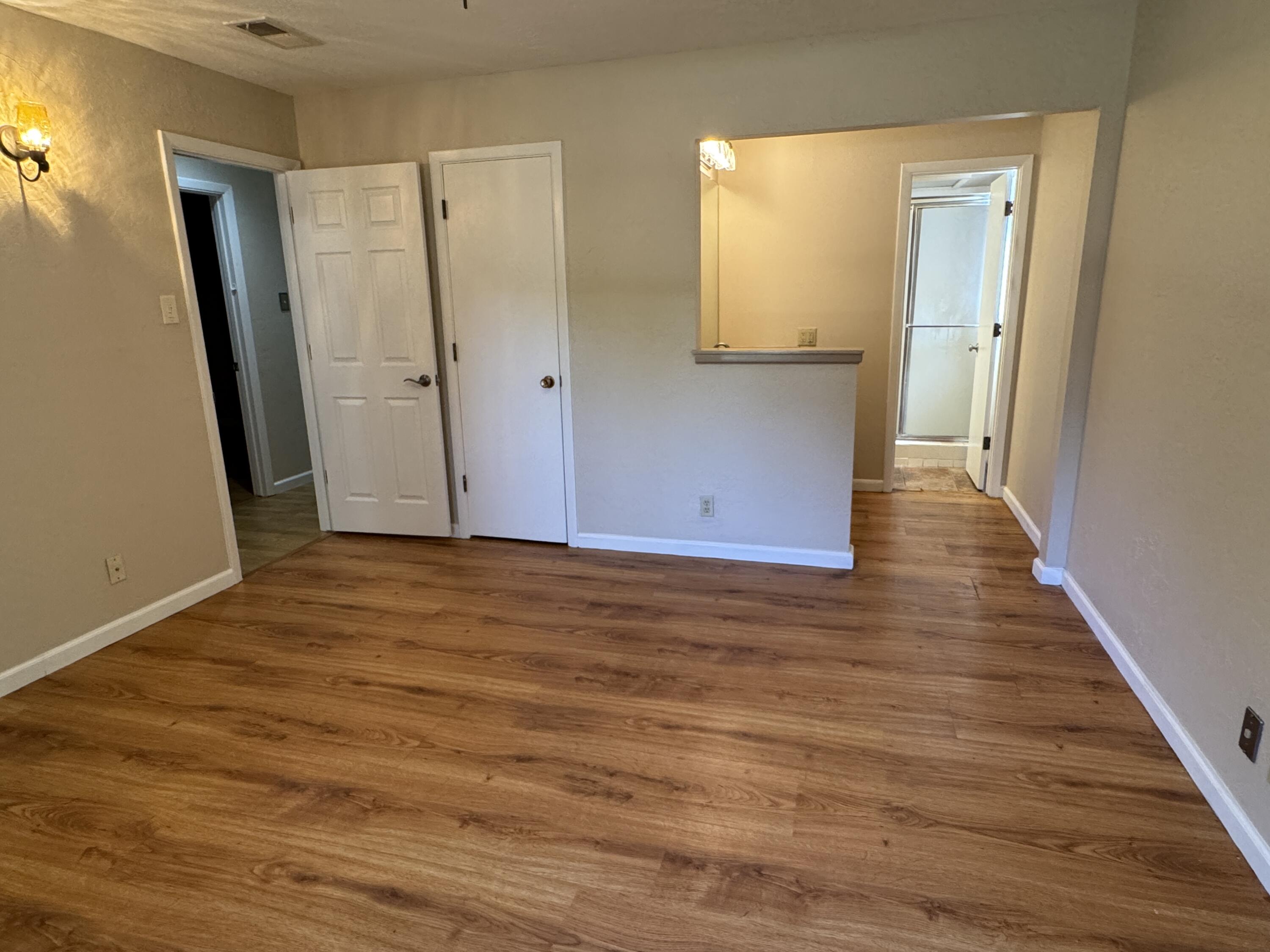 Photo 10 — 4708 Brookwood Street NE