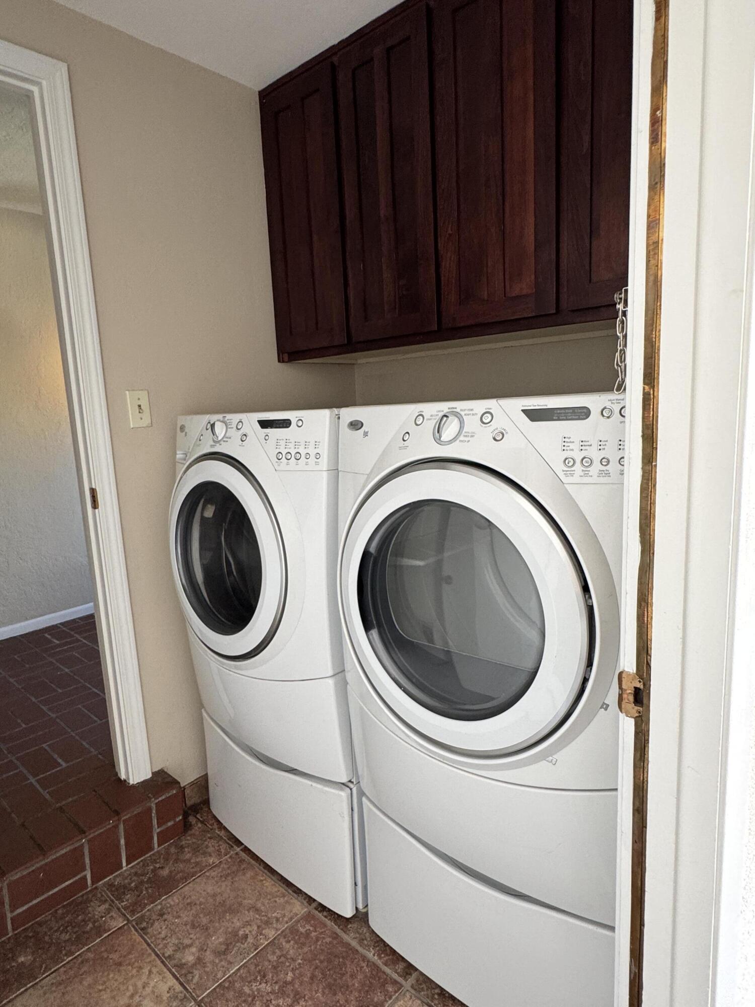 Photo 12 — 4708 Brookwood Street NE