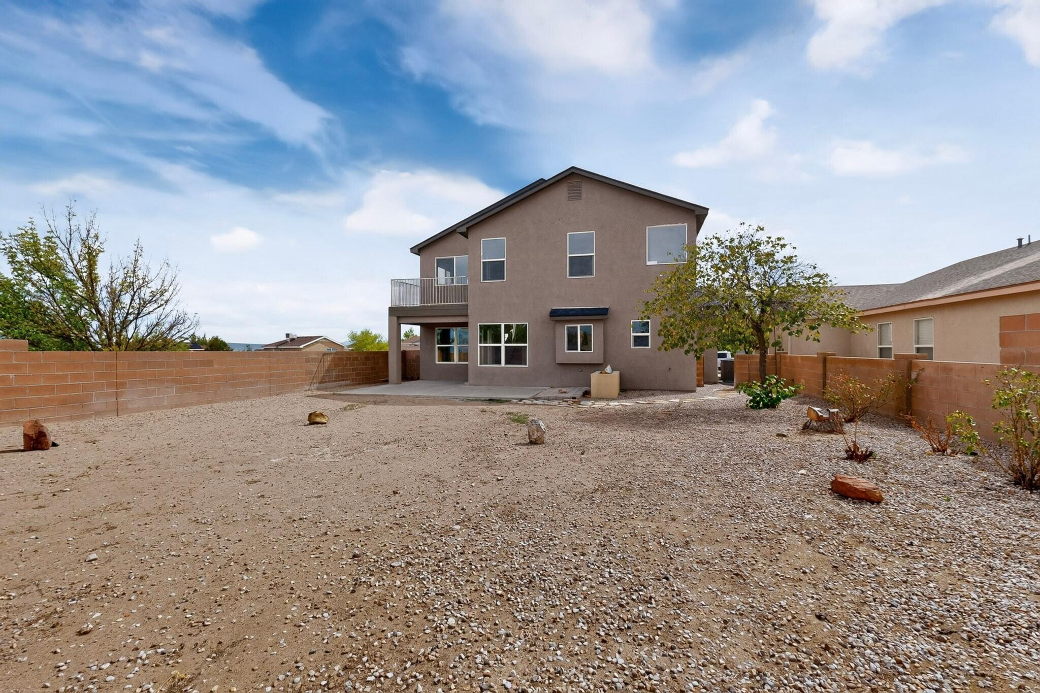 Photo 17 — 7501 Banyon Avenue NW