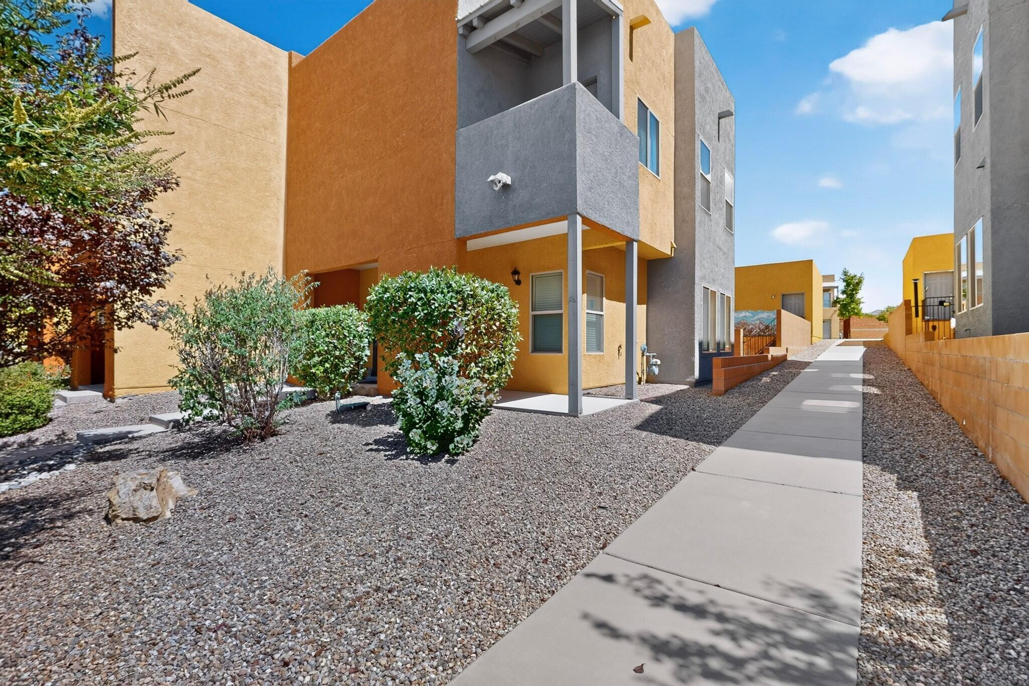 Photo 2 — 1648 Domino Drive SE