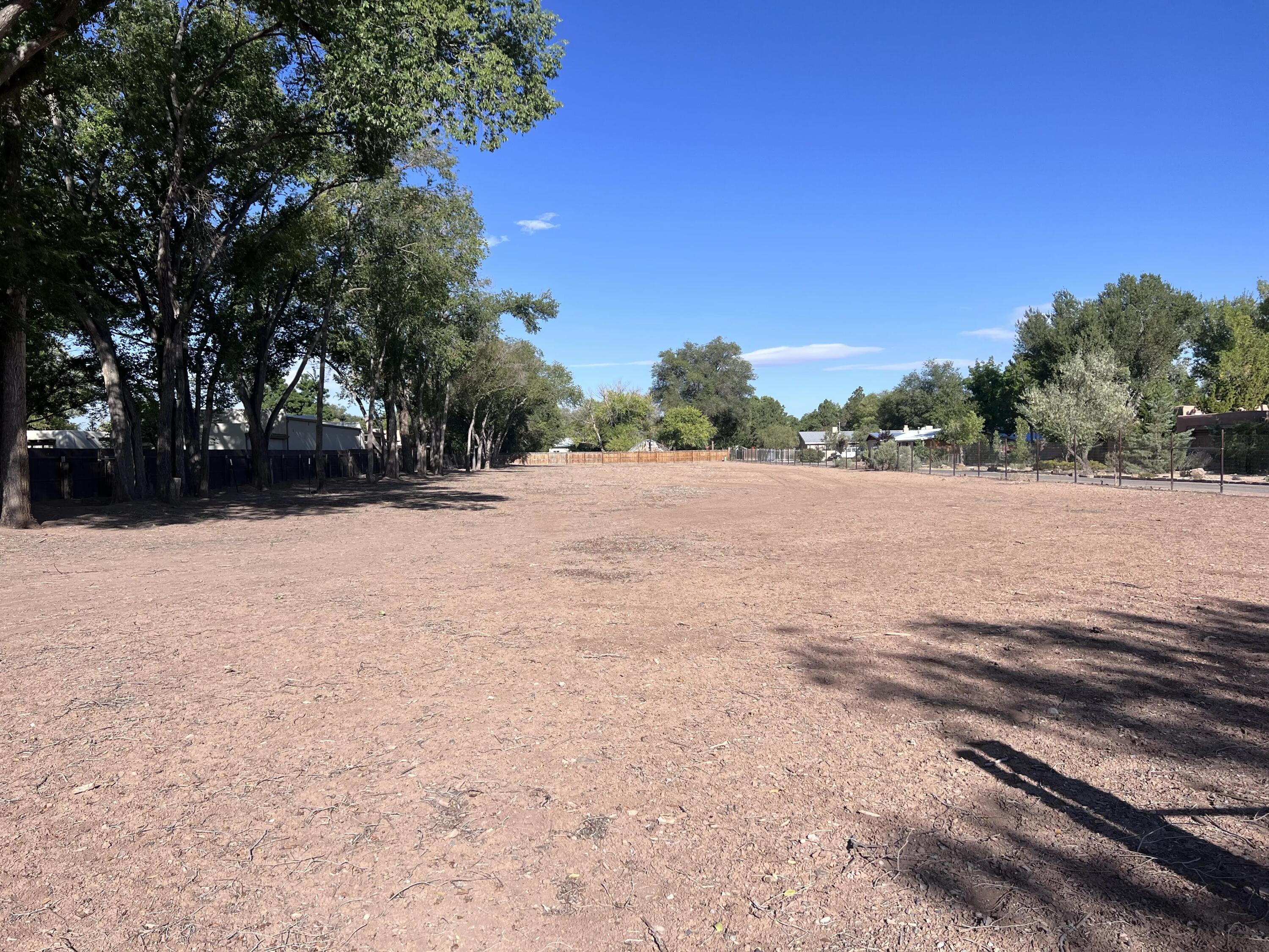 Photo 2 — 932 Hacienda Drive NW