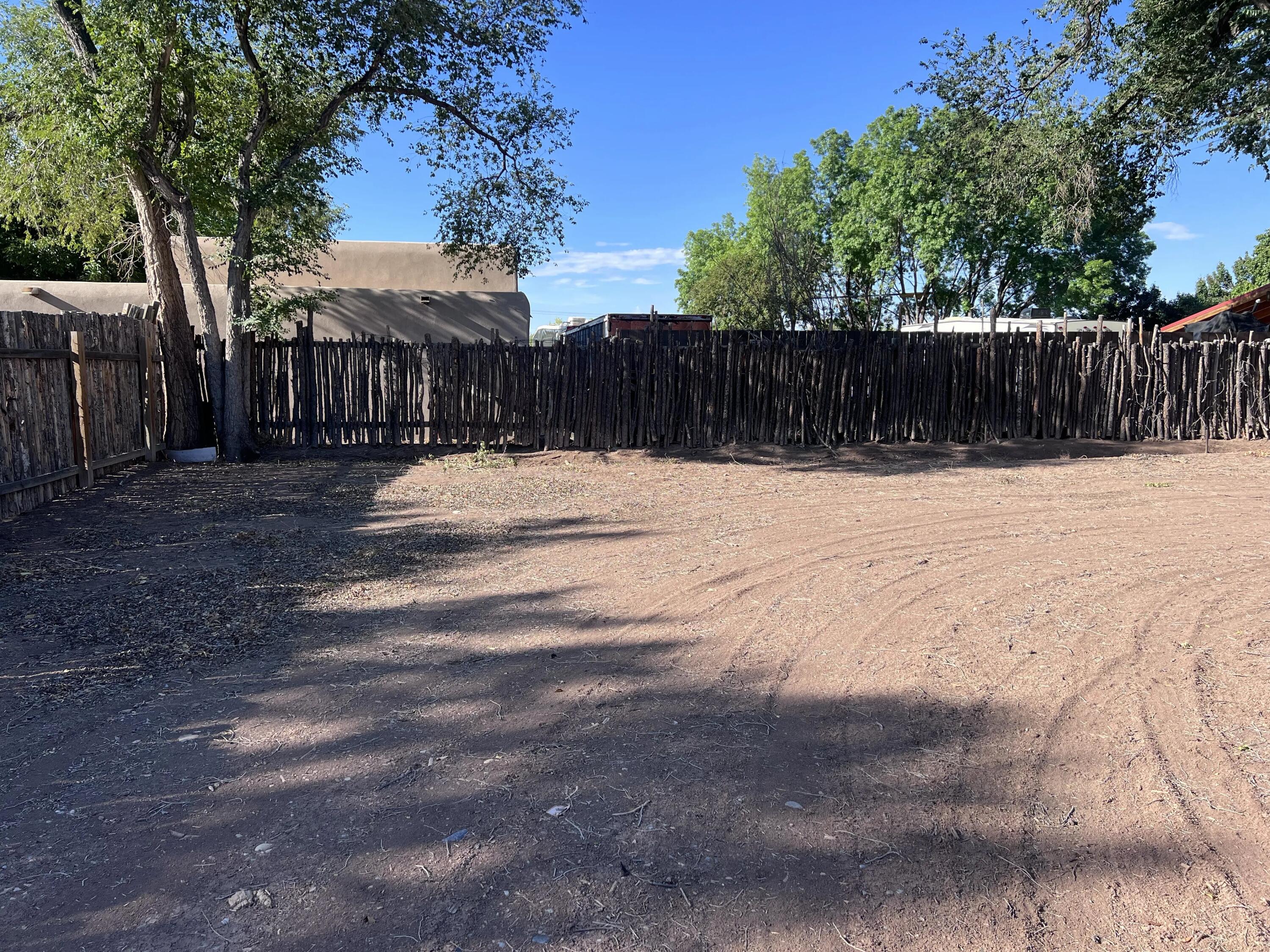 Photo 12 — 932 Hacienda Drive NW