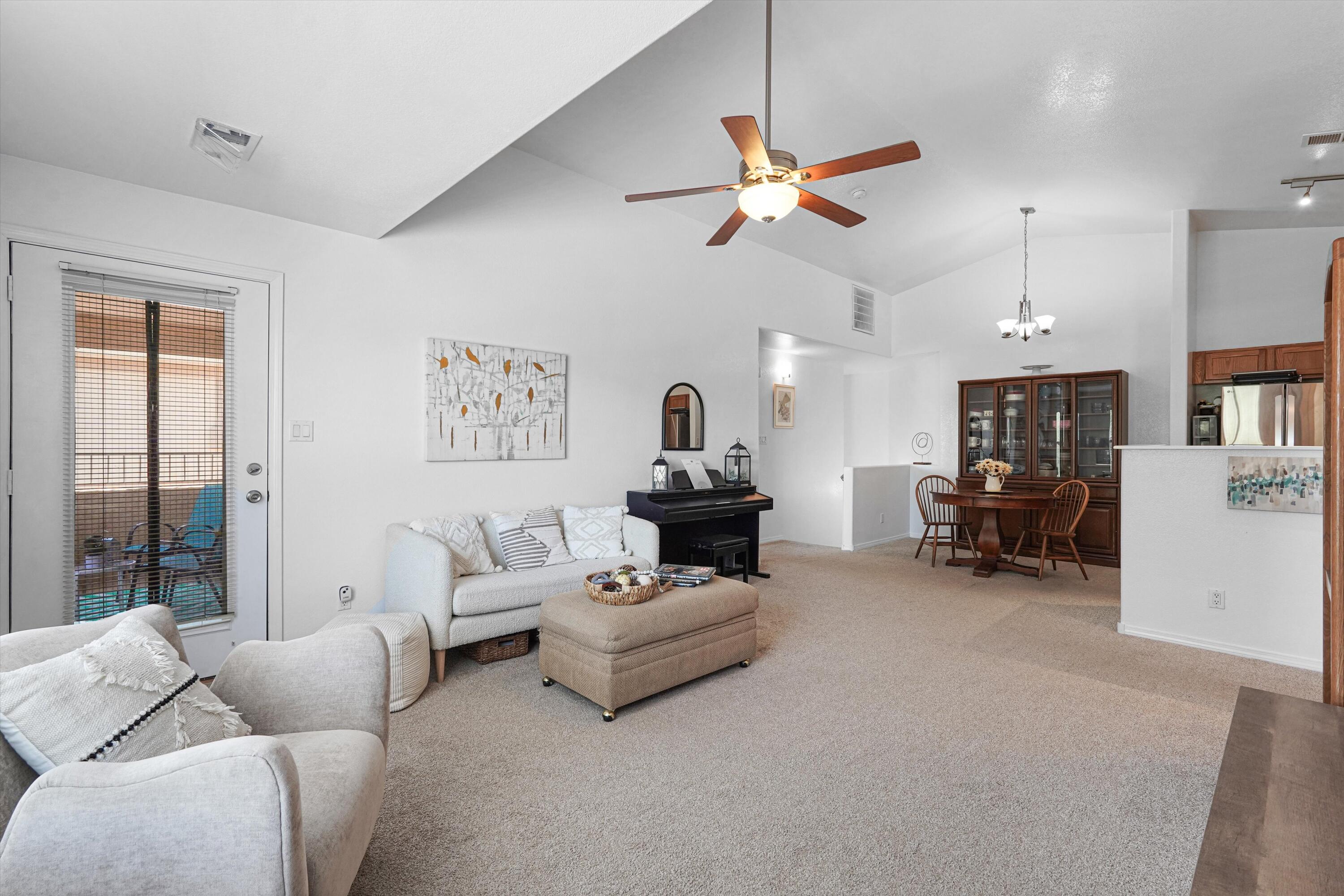 Photo 11 — 5640 Valle Alegre Road NW