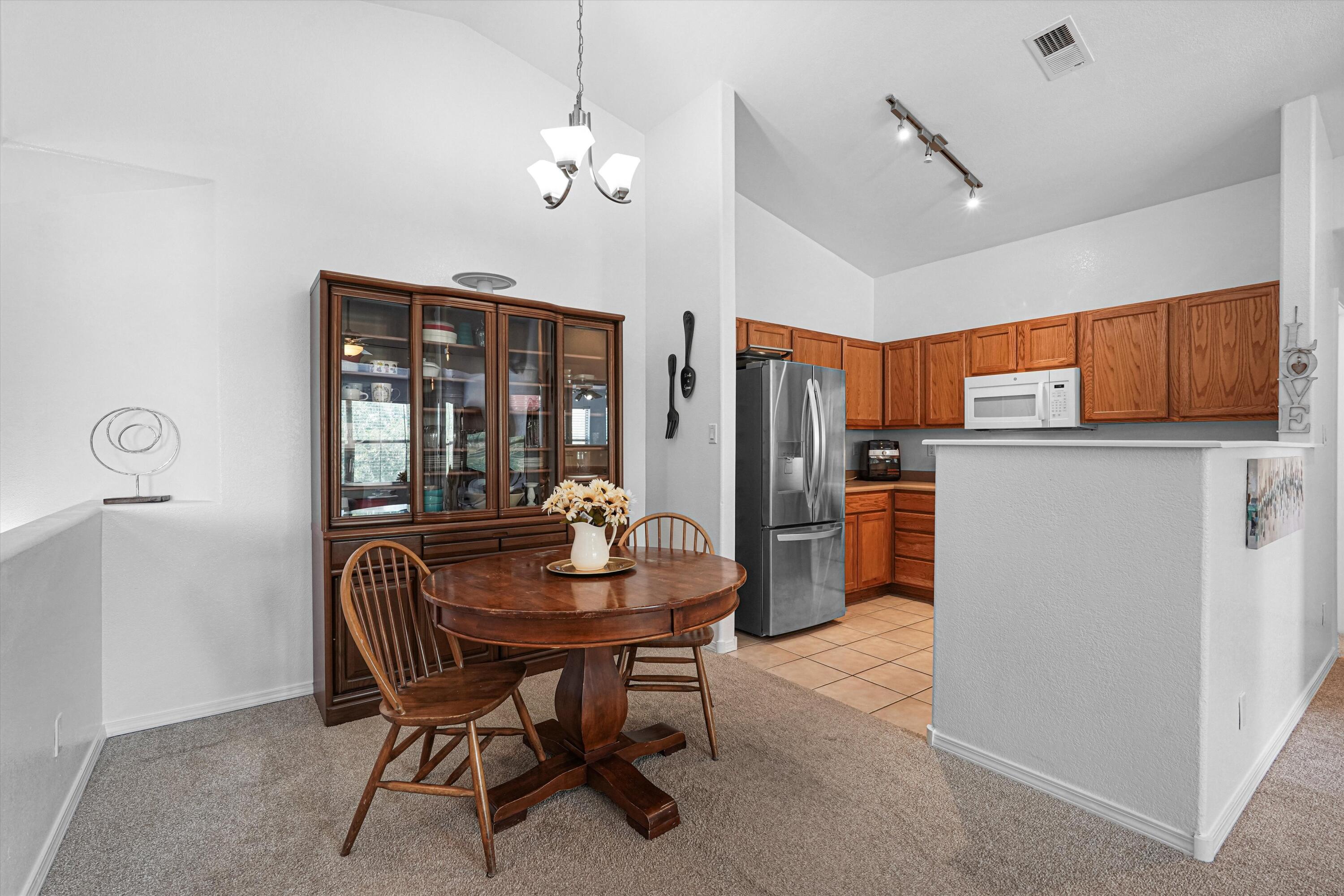 Photo 18 — 5640 Valle Alegre Road NW