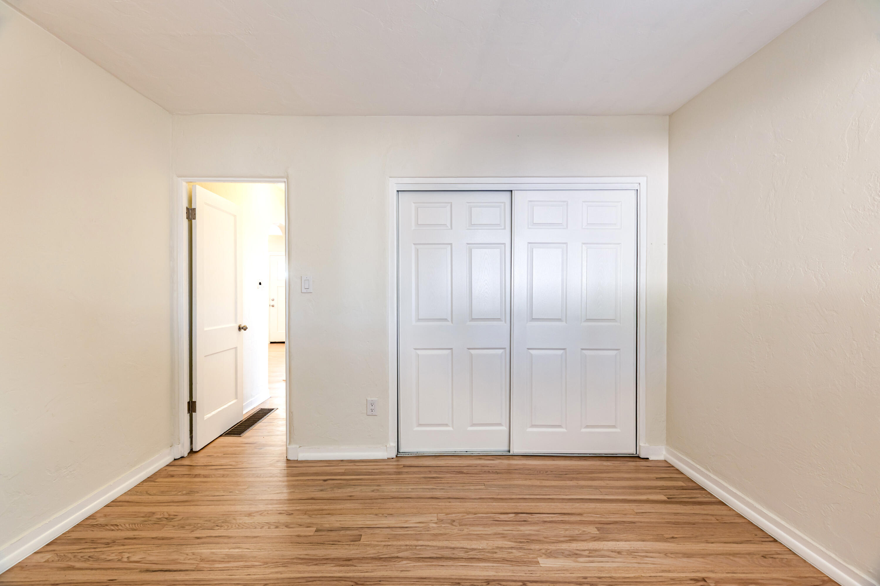 Photo 9 — 2419 Floral Road NW