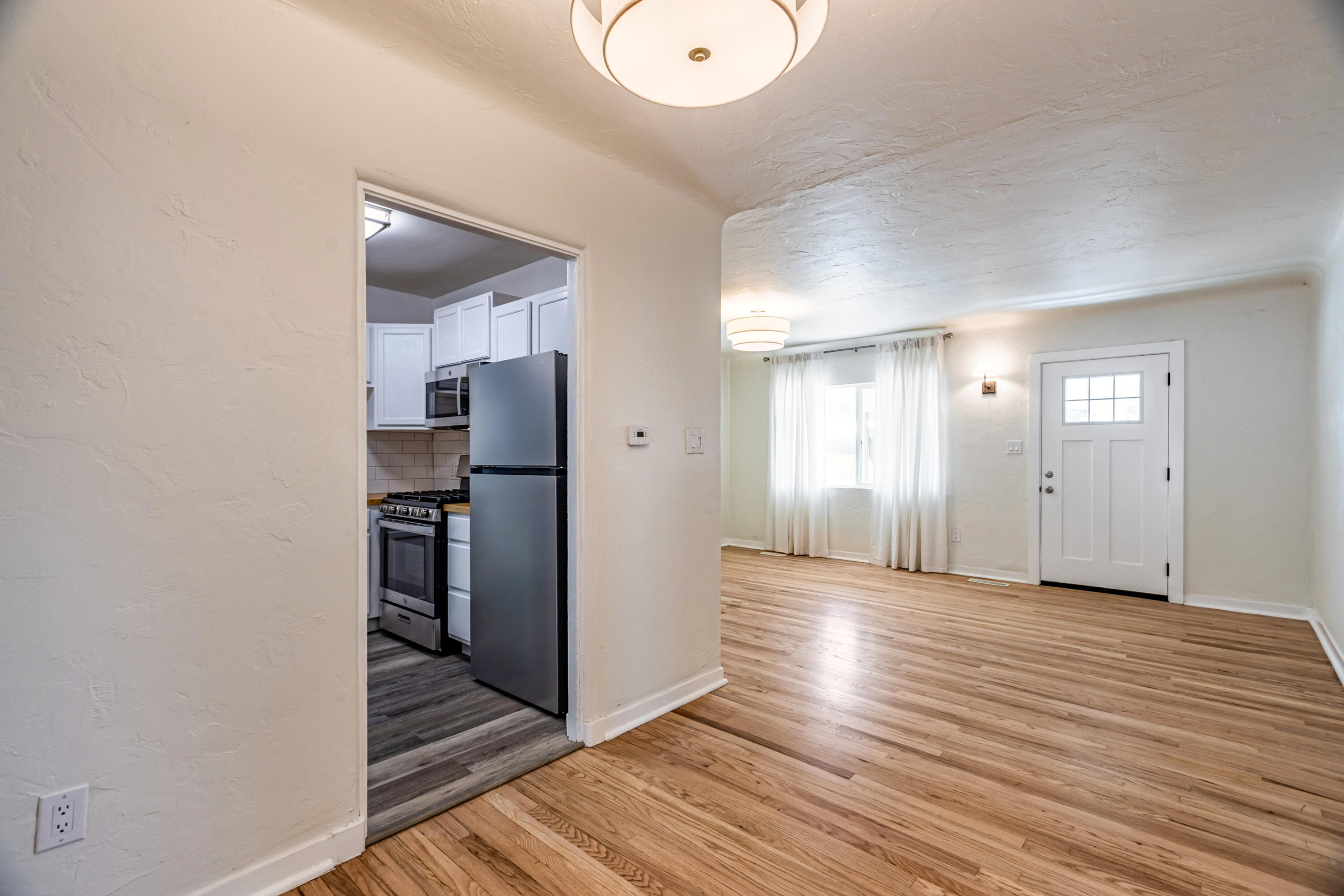 Photo 19 — 2419 Floral Road NW