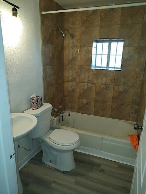 Photo 6 — 300 N 14th Street