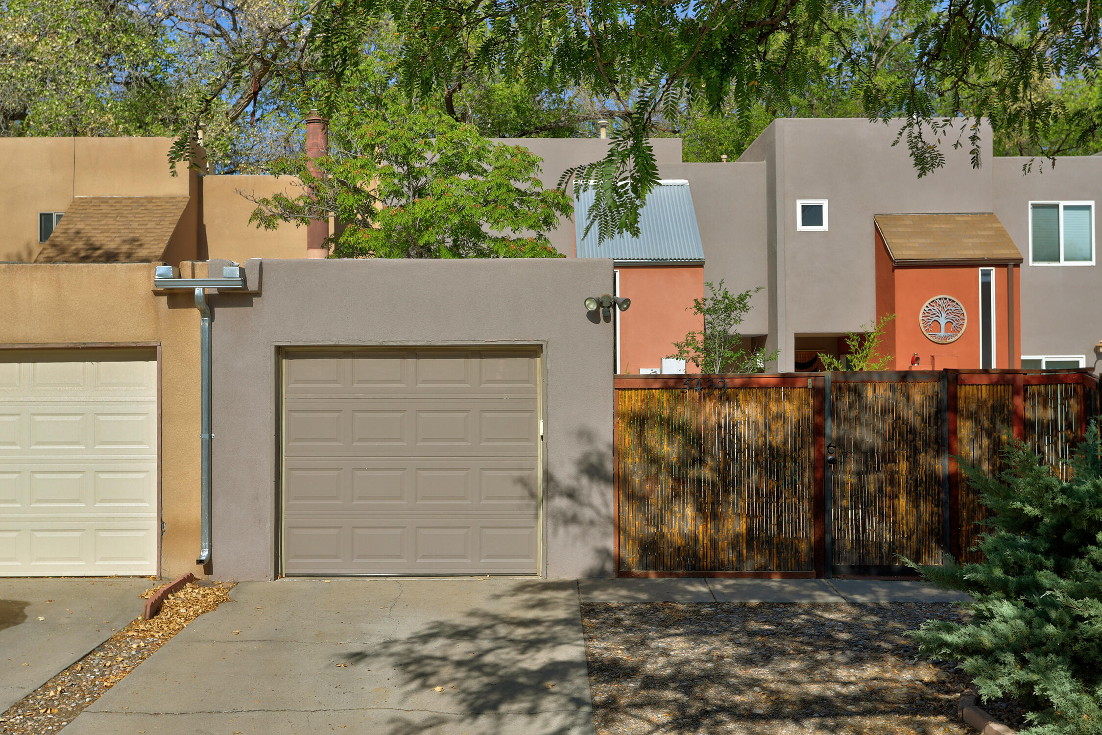 5439 6th Street NW, Albuquerque, NM 87107