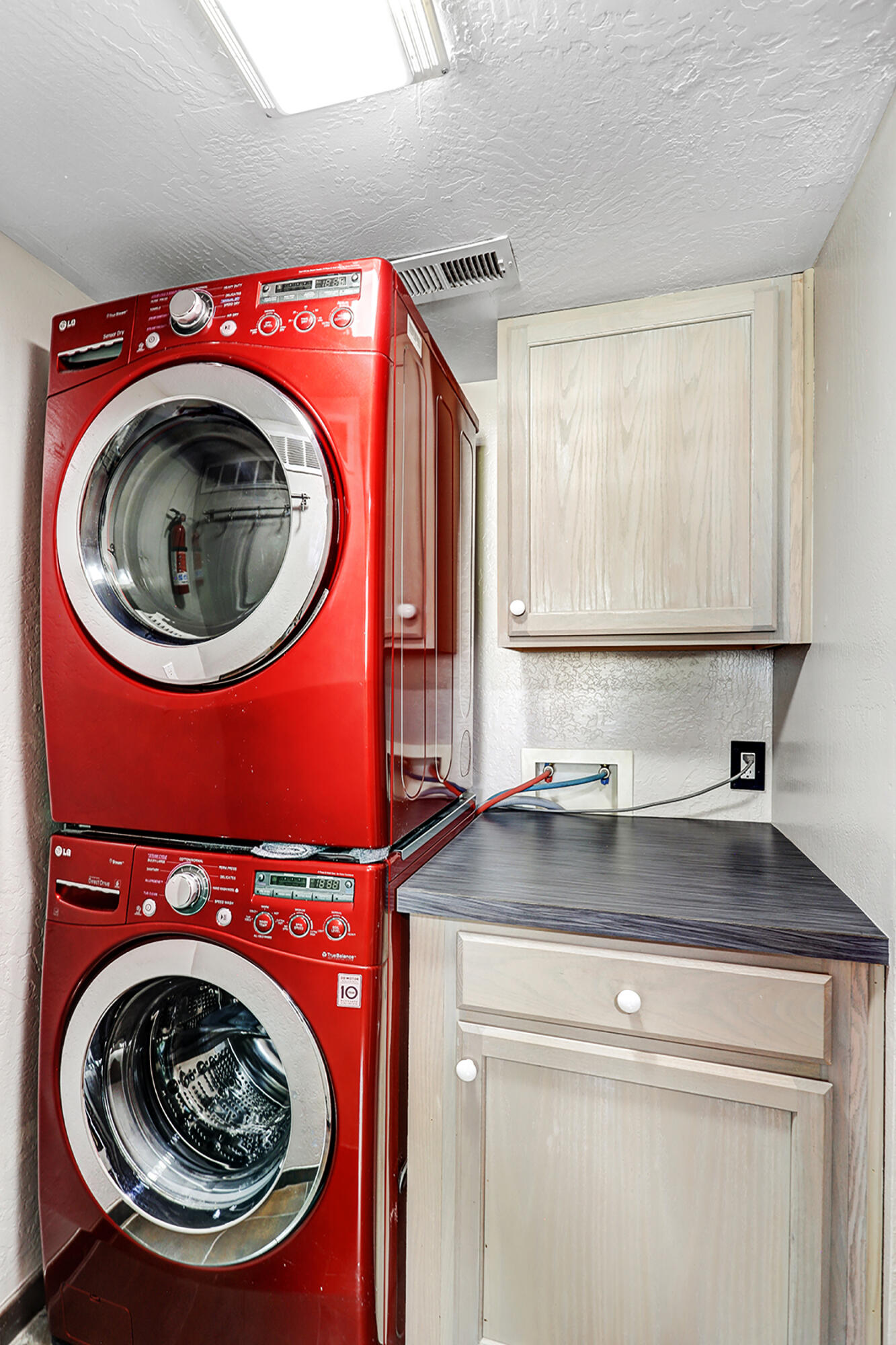Photo 18 — 5439 6th Street NW