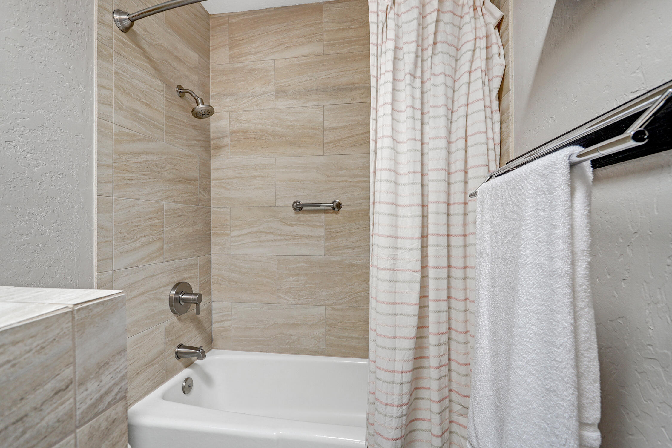 Photo 13 — 5439 6th Street NW