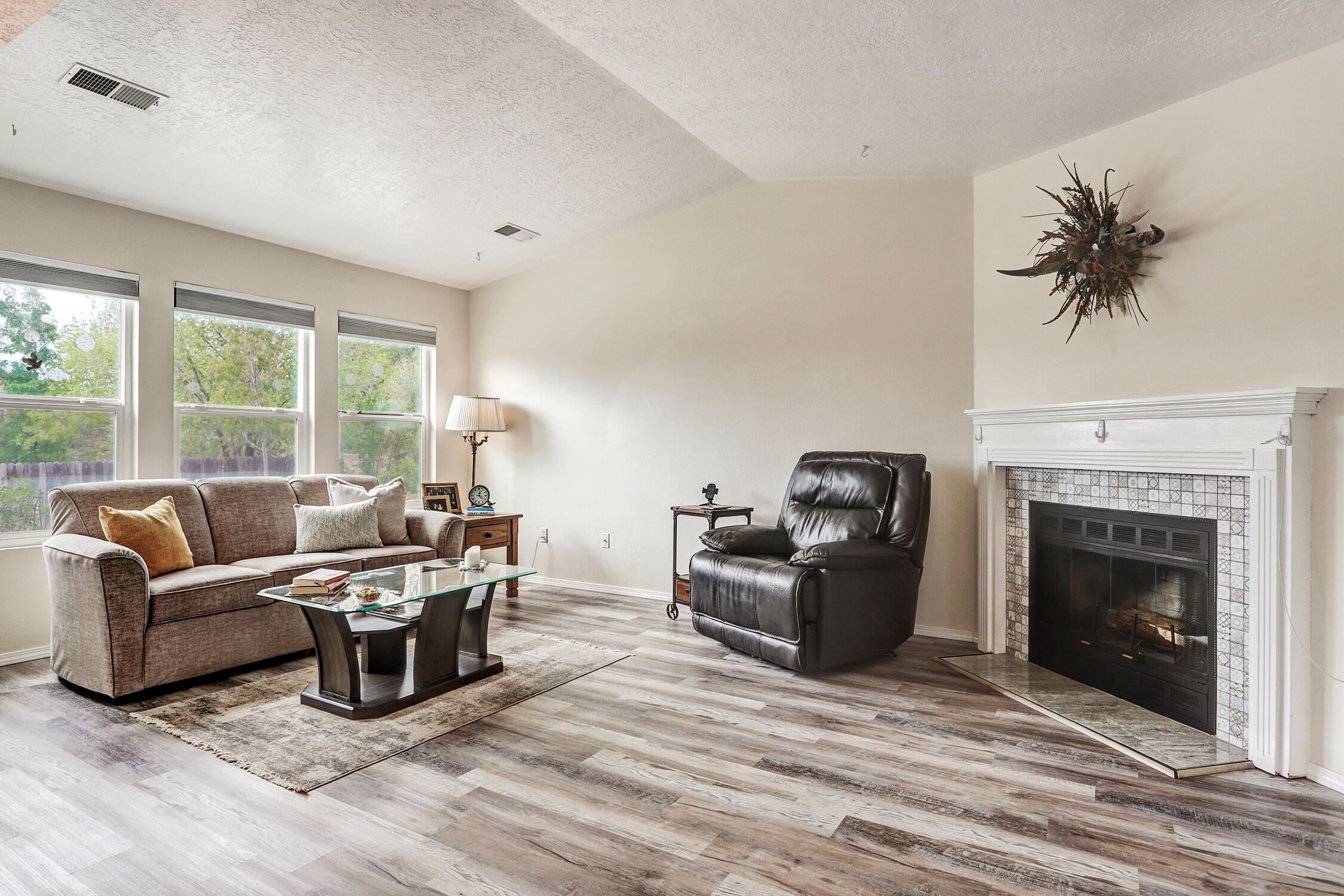 Photo 15 — 6516 Quail Run Road NE