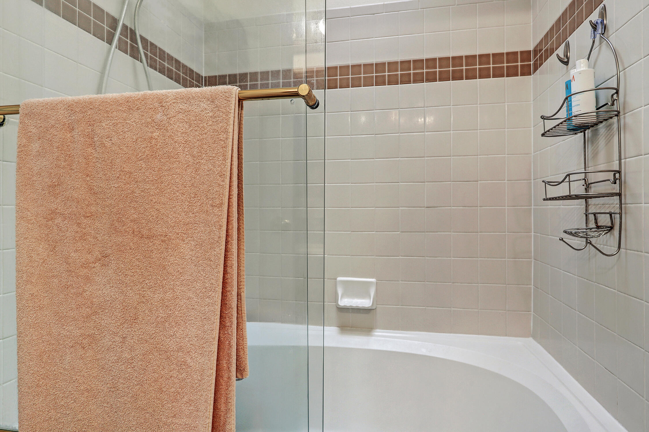 Photo 2 — 6516 Quail Run Road NE