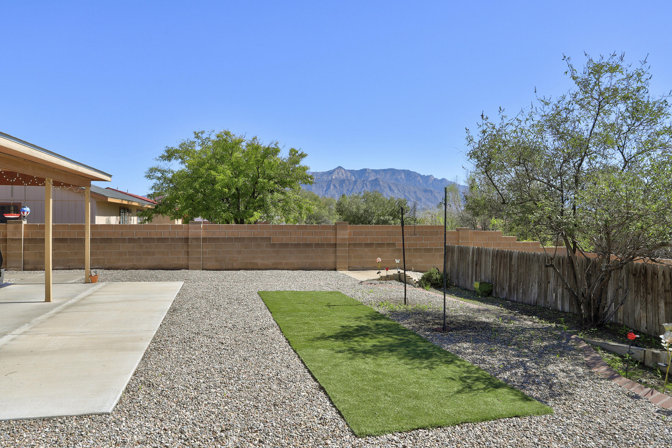 Photo 11 — 6516 Quail Run Road NE