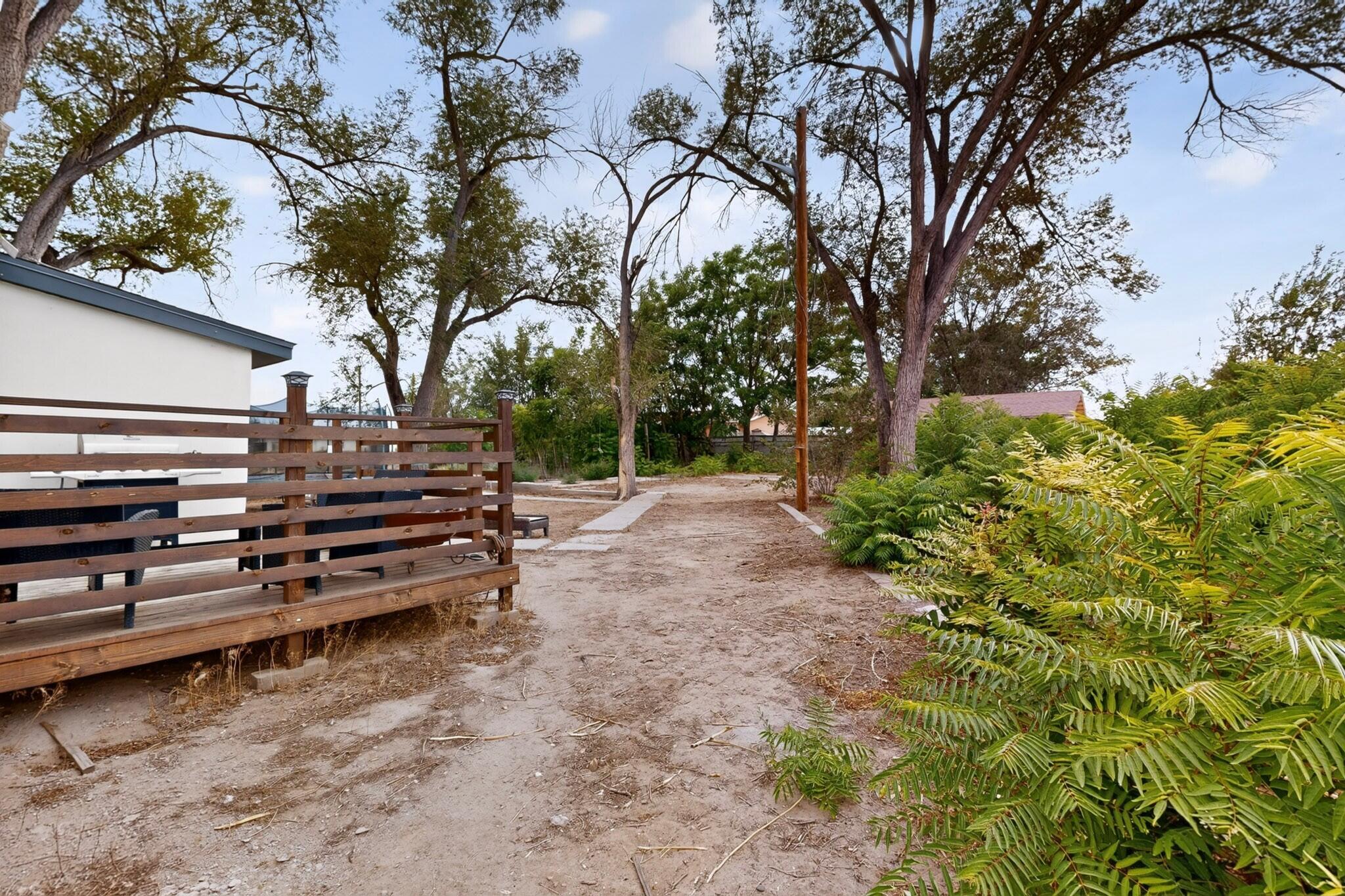 Photo 15 — 1103 N Mesa Road