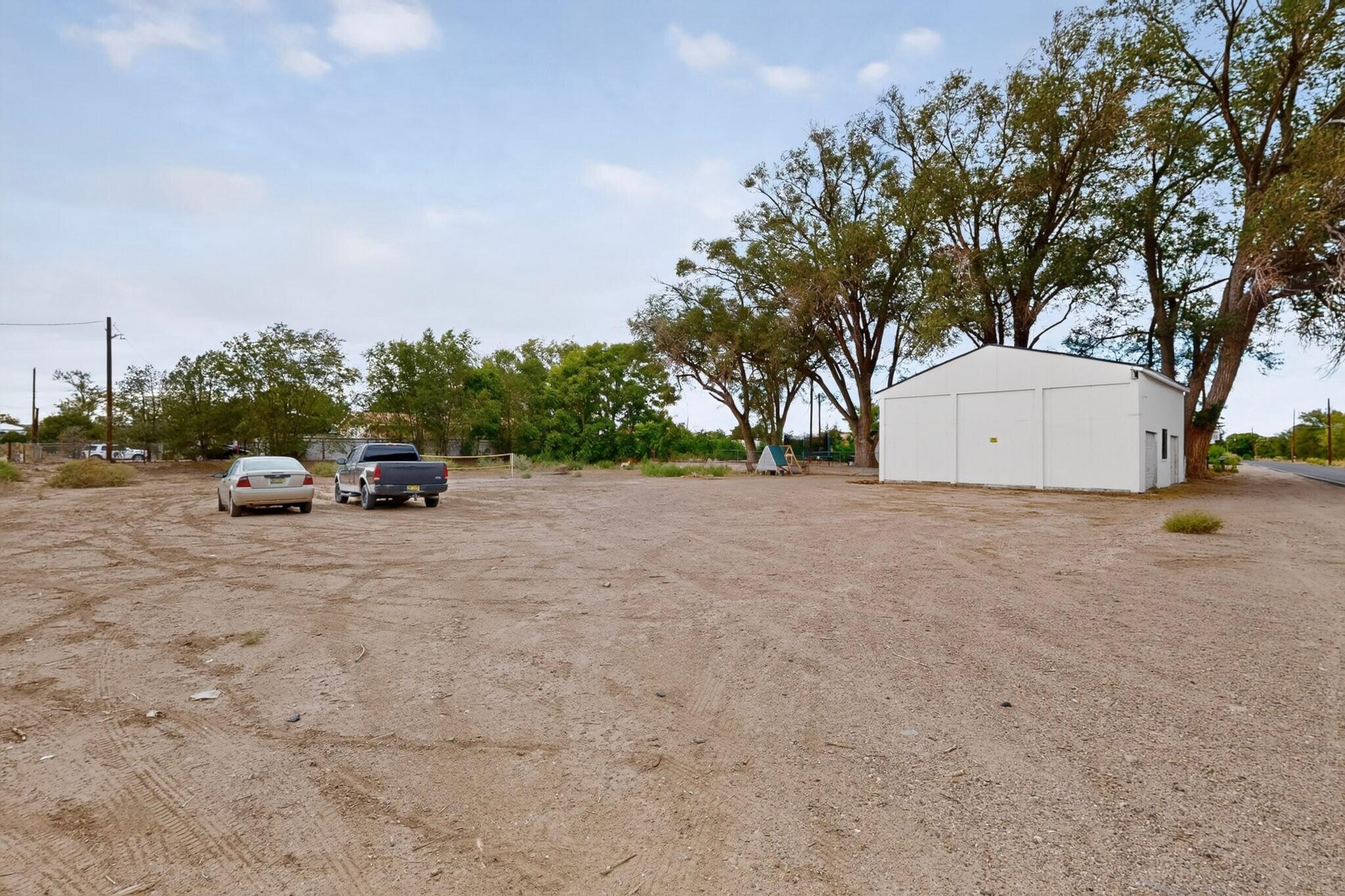 Photo 4 — 1103 N Mesa Road