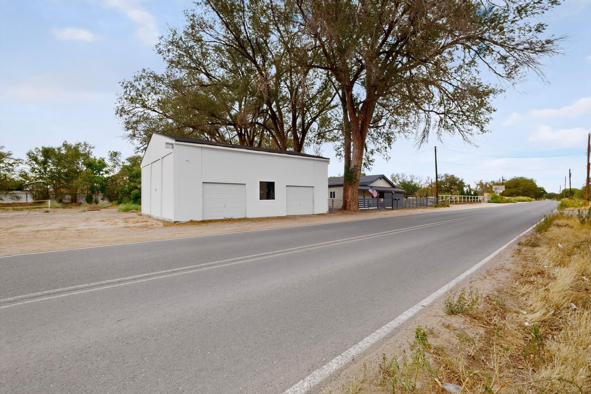 Photo 3 — 1103 N Mesa Road
